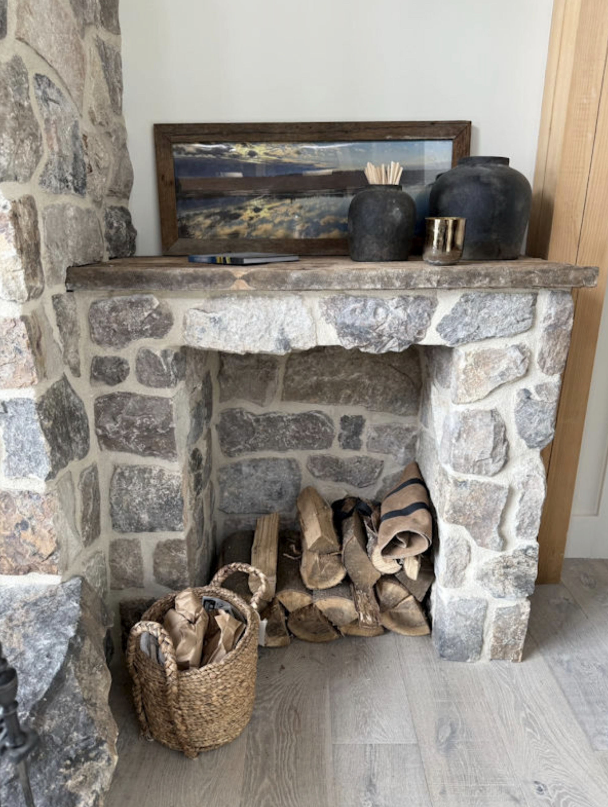 Collingwood Weathered Face Brown Sandstone Blend - Thin Stone Veneer - Flats