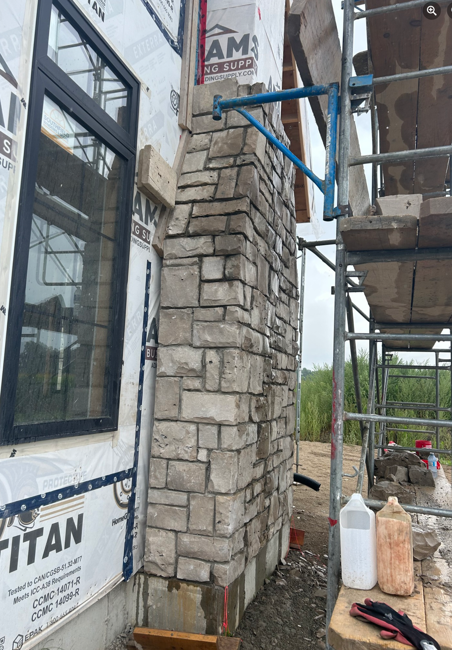 Guelph Buff Tan Limestone - Thin Veneer - Flats