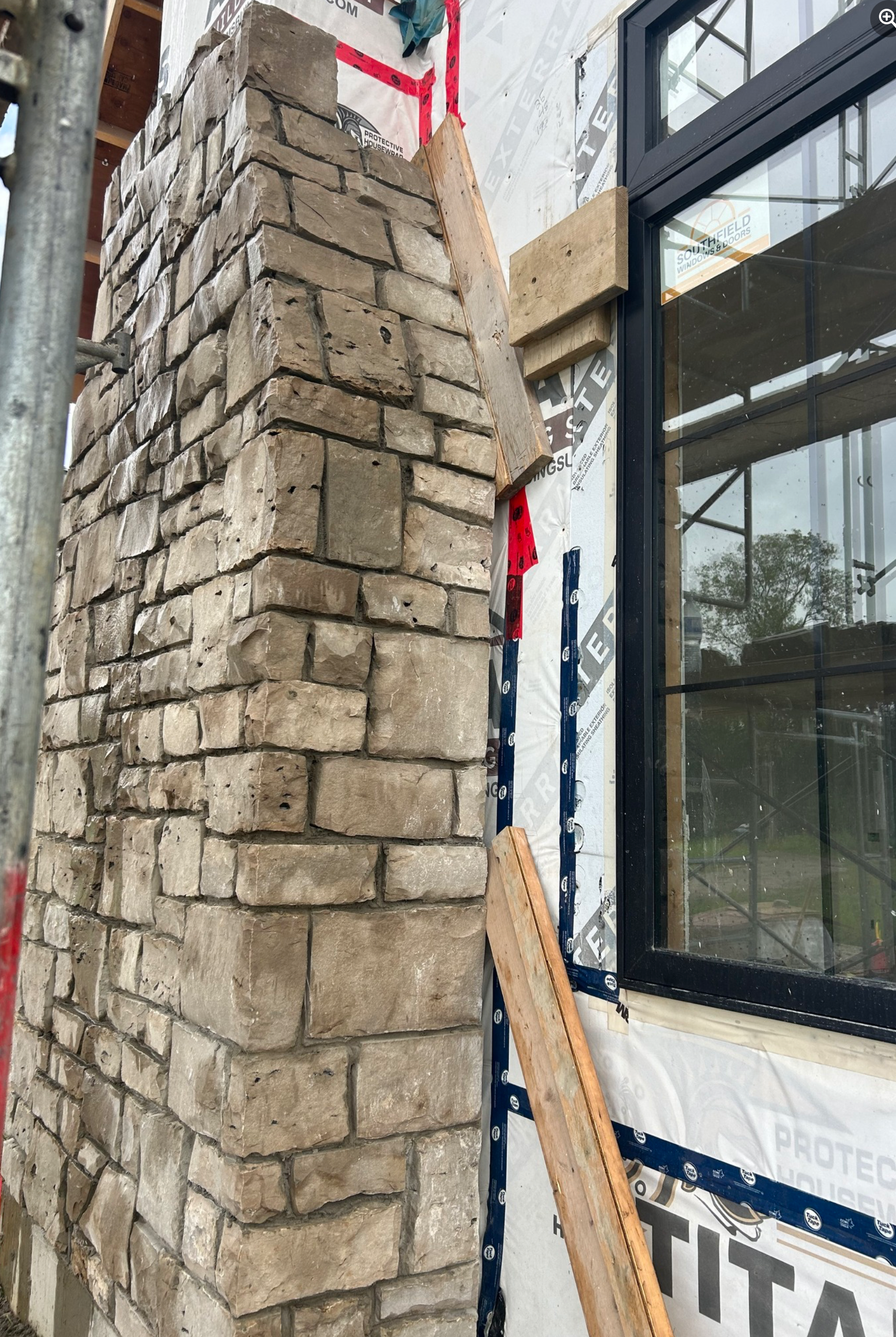 Guelph Buff Tan Limestone - Thin Veneer - Flats