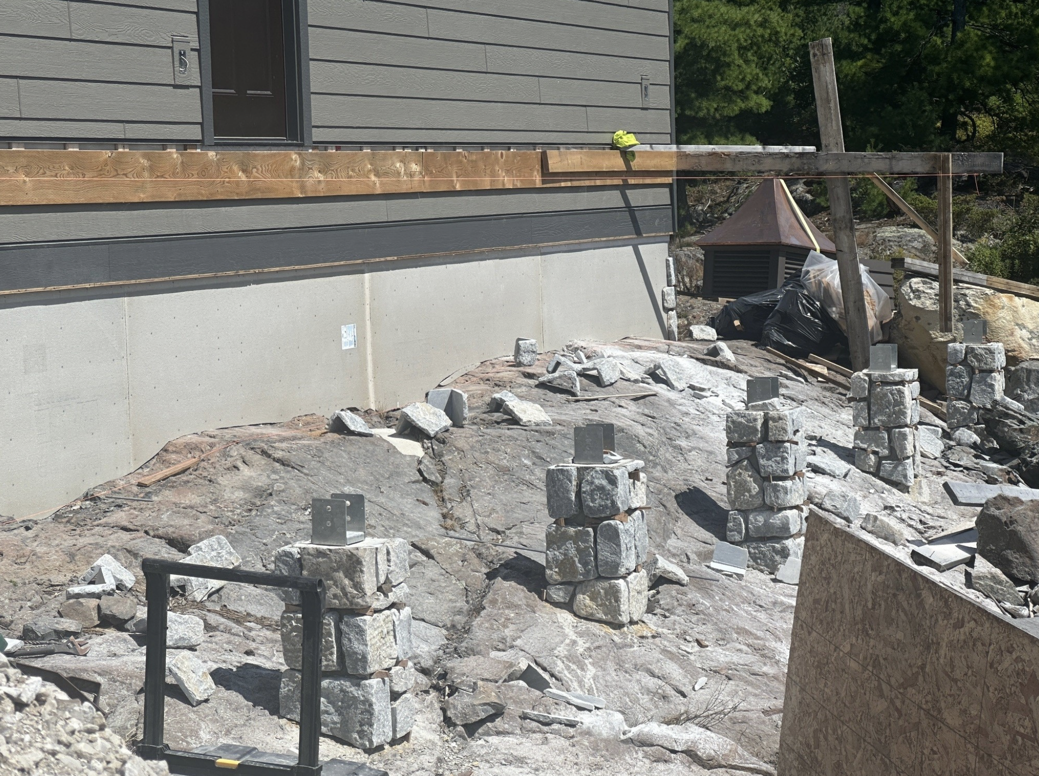 Dayton County Blend - Tumbled Weatheredge and Harvest Gold Limestone - Flats