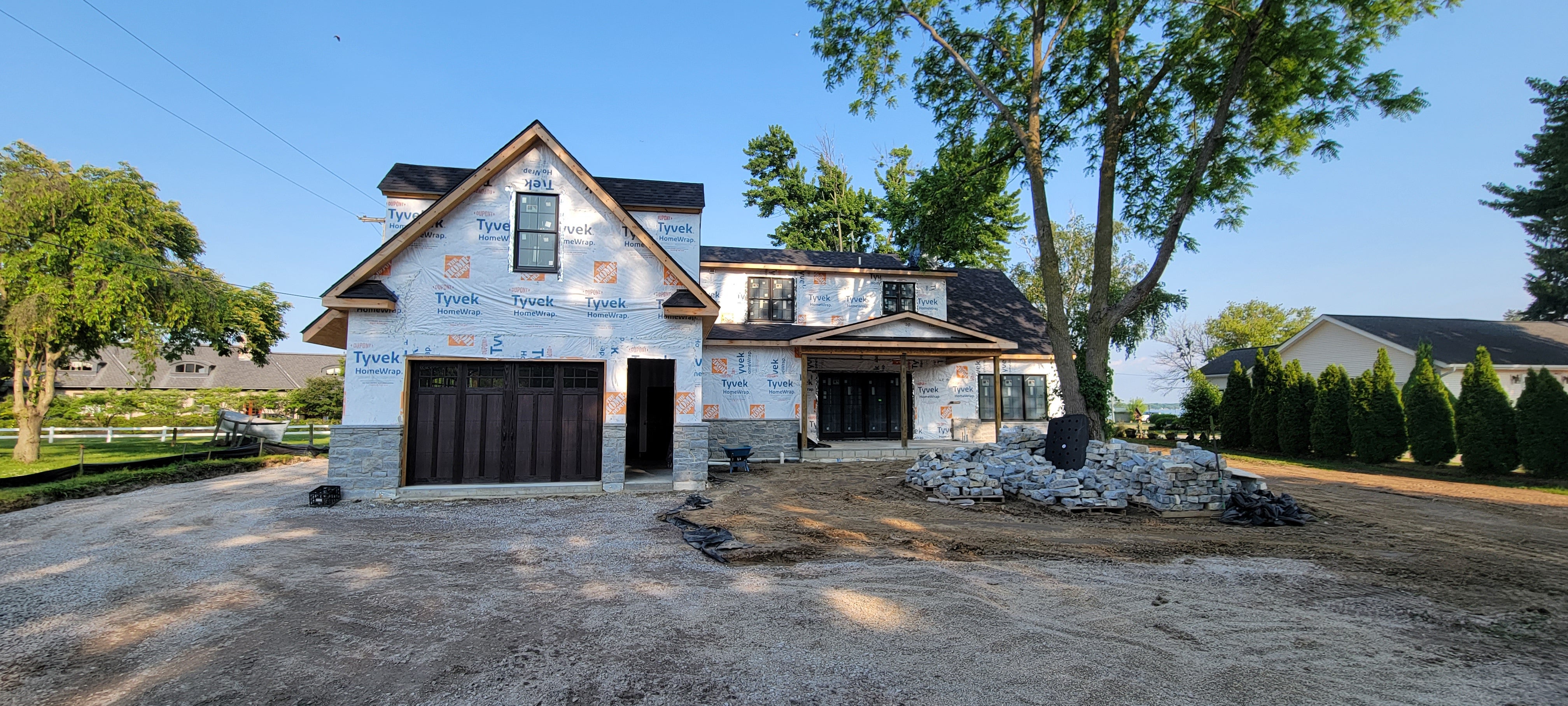 Weatheredge Limestone Ledgerock - Full Bed Building Stone