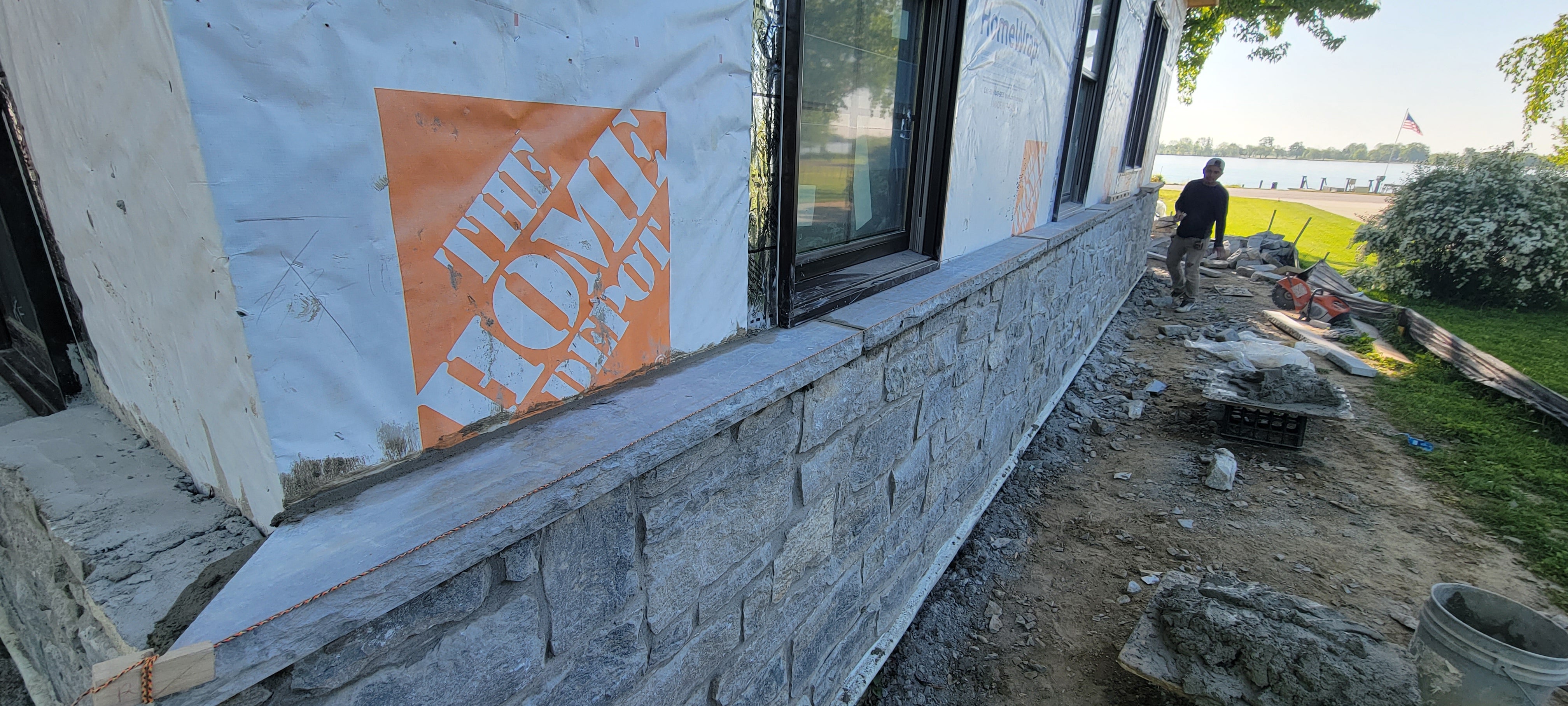 Weatheredge Limestone Ledgerock - Full Bed Building Stone