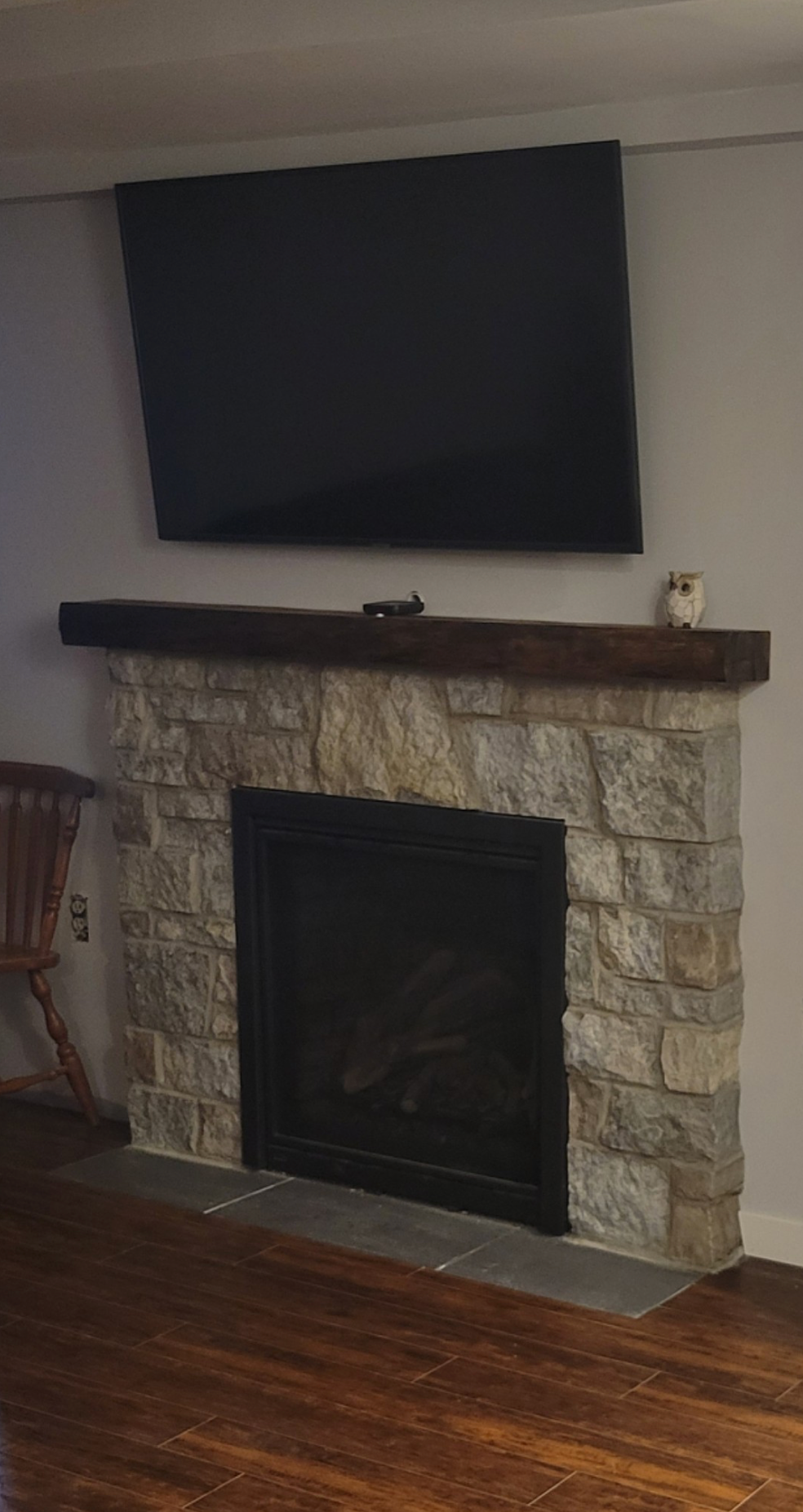 Weatheredge Limestone Thin Veneer with Brown Limestone Accent - Sawn Height (2 1/4", 5", 7 3/4", 10 1/2") - Corners