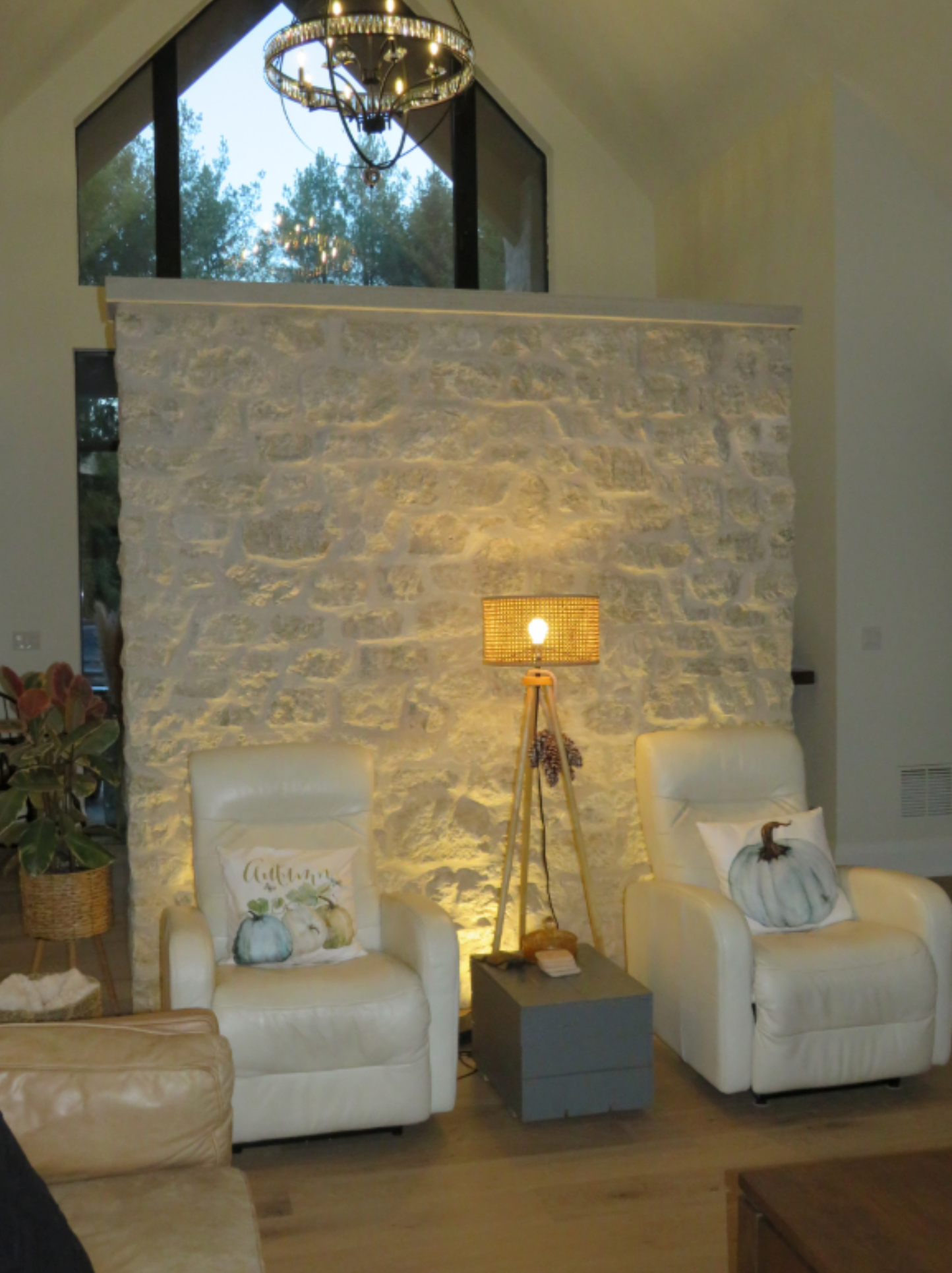 White Mist Ledgerock - Tumbled - Flats