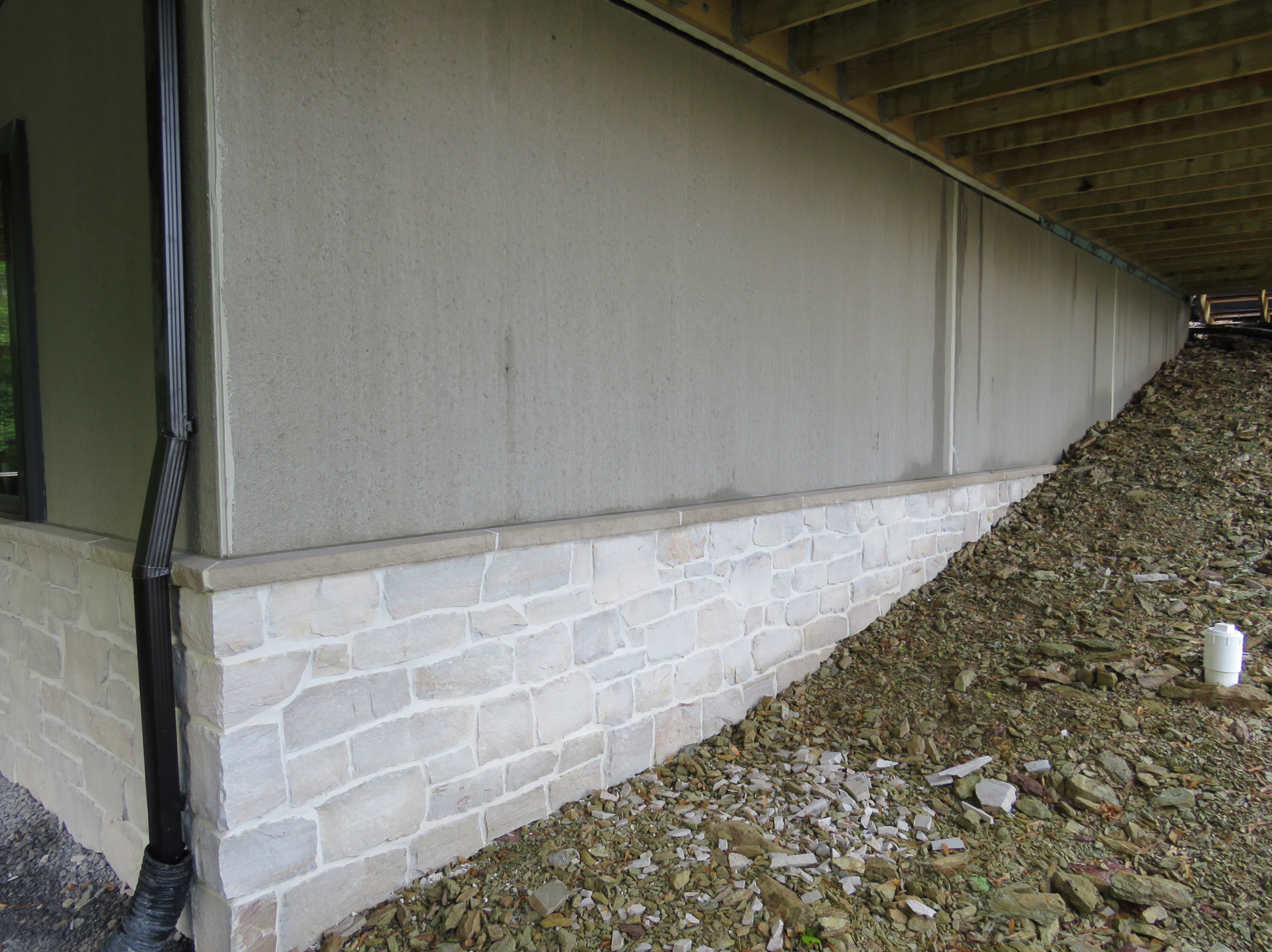 White Sandstone - Guillotined Squares & Recs - Thin Stone Veneer - Corners