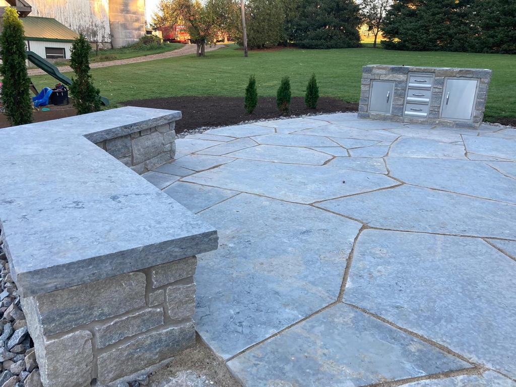 Weatheredge limestone irregular flagstone with sawn textured face — Published by Elroy Wagler on October 26, 2020 October 26, 2020