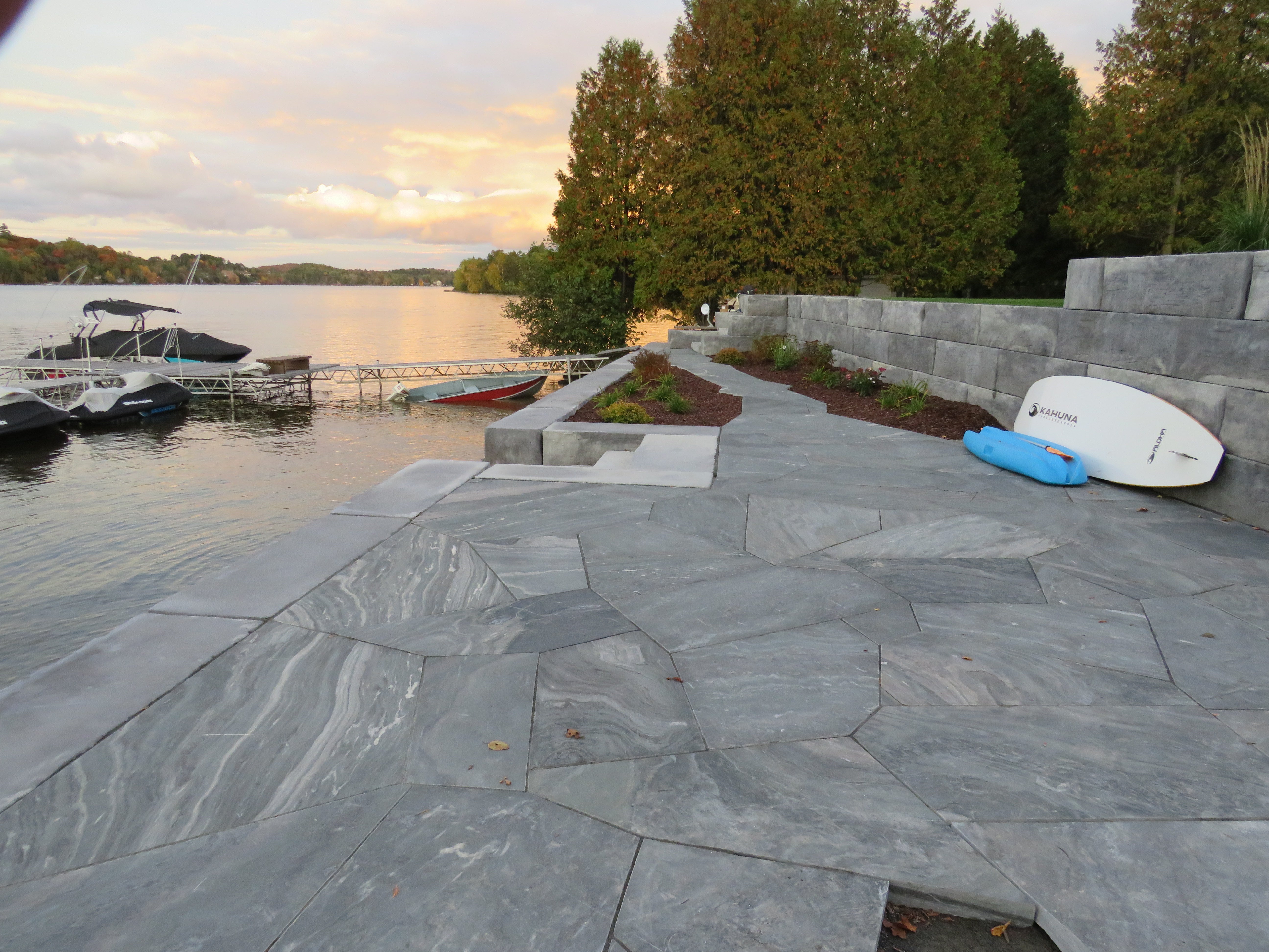 Elite Blue granite irregular flagstone with sawn textured face — Published by Elroy Wagler on June 14, 2021 June 14, 2021