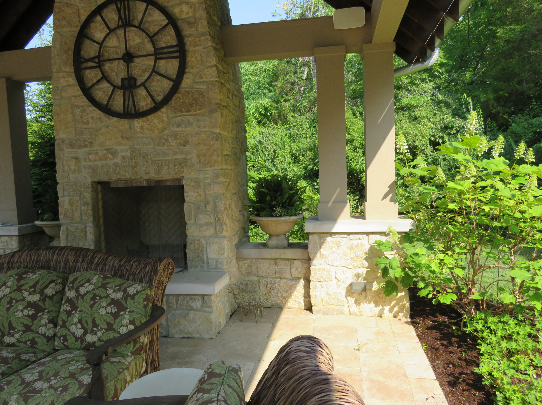 Harvest Gold Limestone Olde Mill Blend - Thin Veneer Stone - Tumbled - Flats