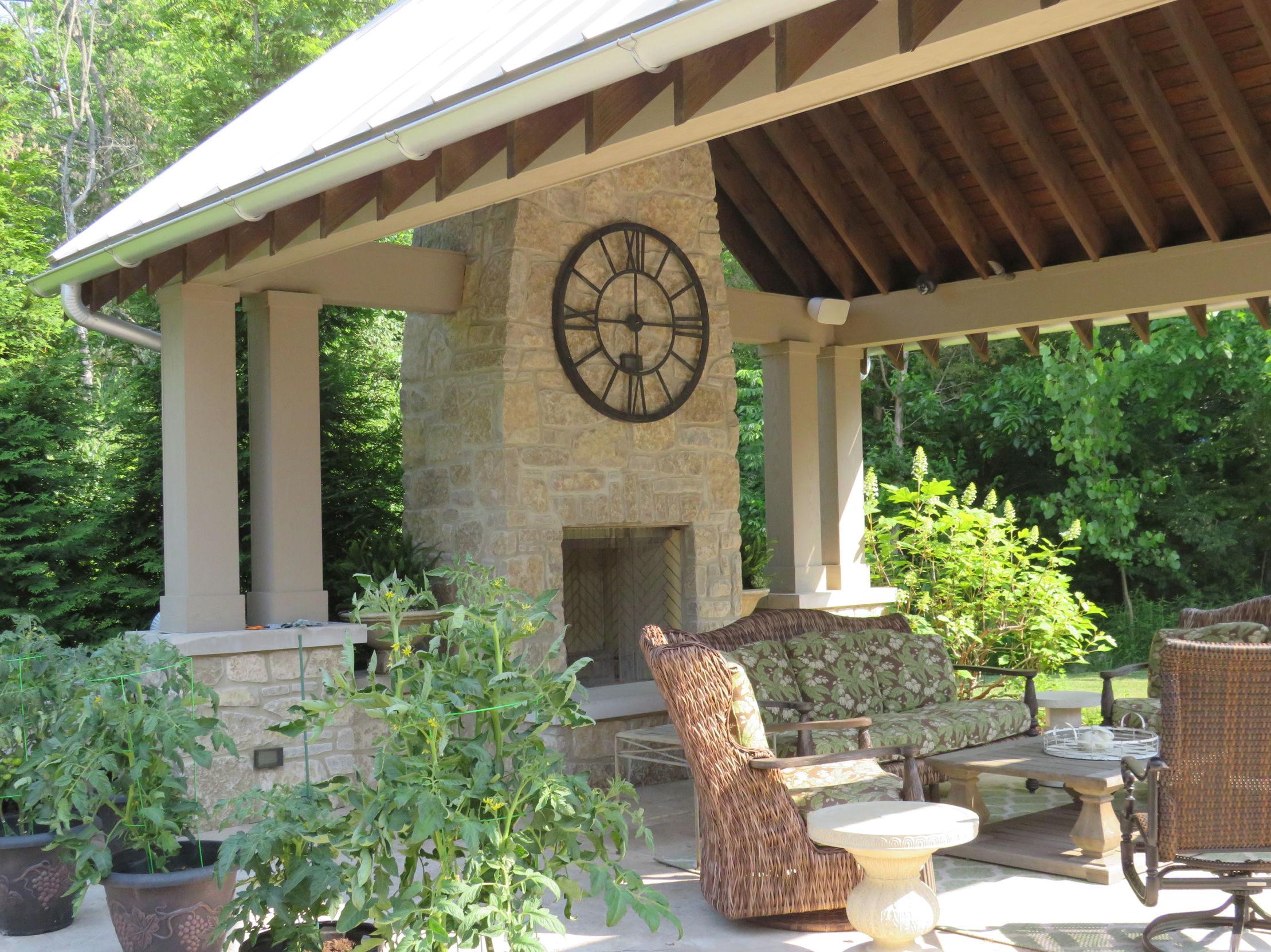 Harvest Gold Limestone Olde Mill Blend - Thin Veneer Stone - Tumbled - Flats