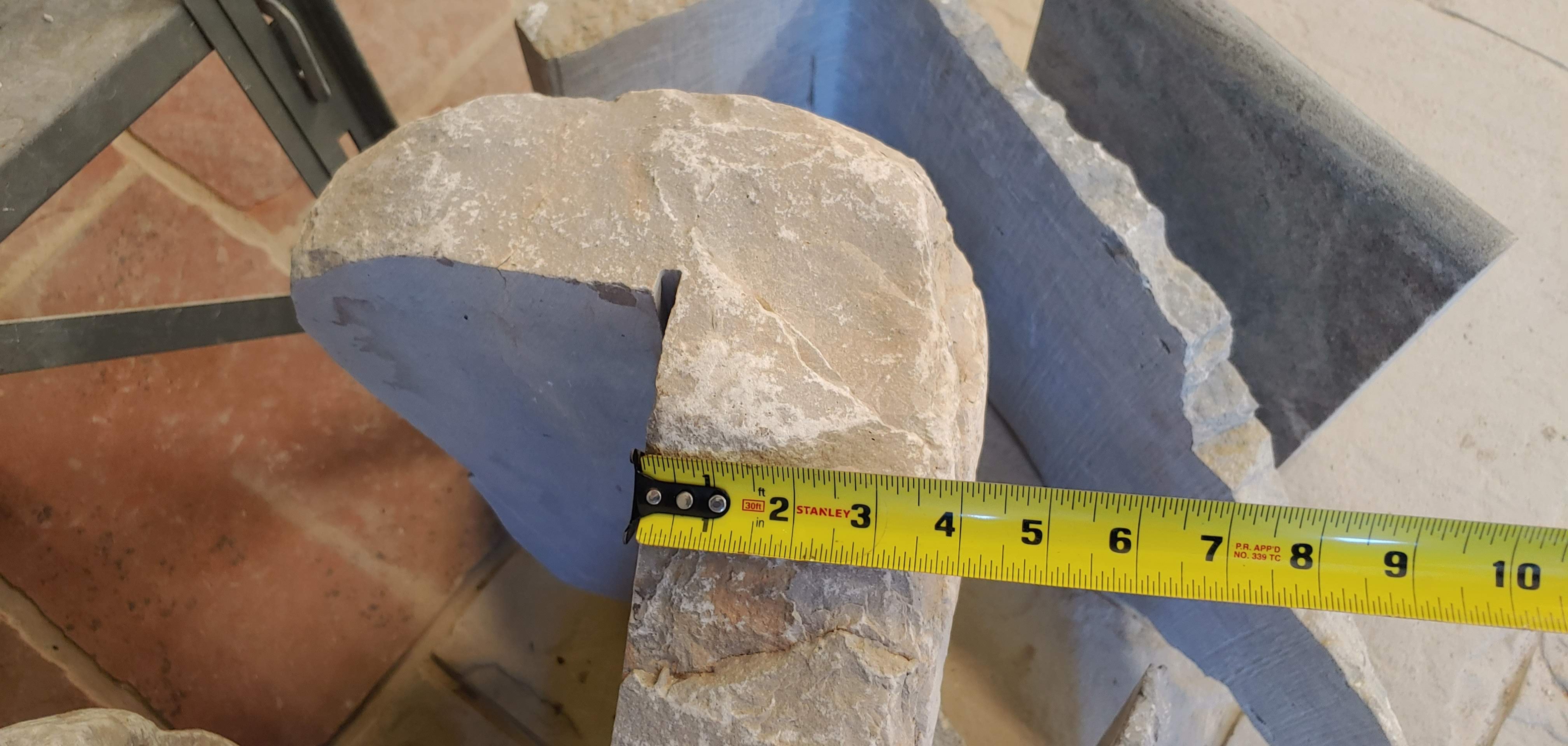 Weatheredge Limestone Olde Mill Estate Blend with White Weatheredface Accent - Tumbled - Full Bed Building Stone - Corners