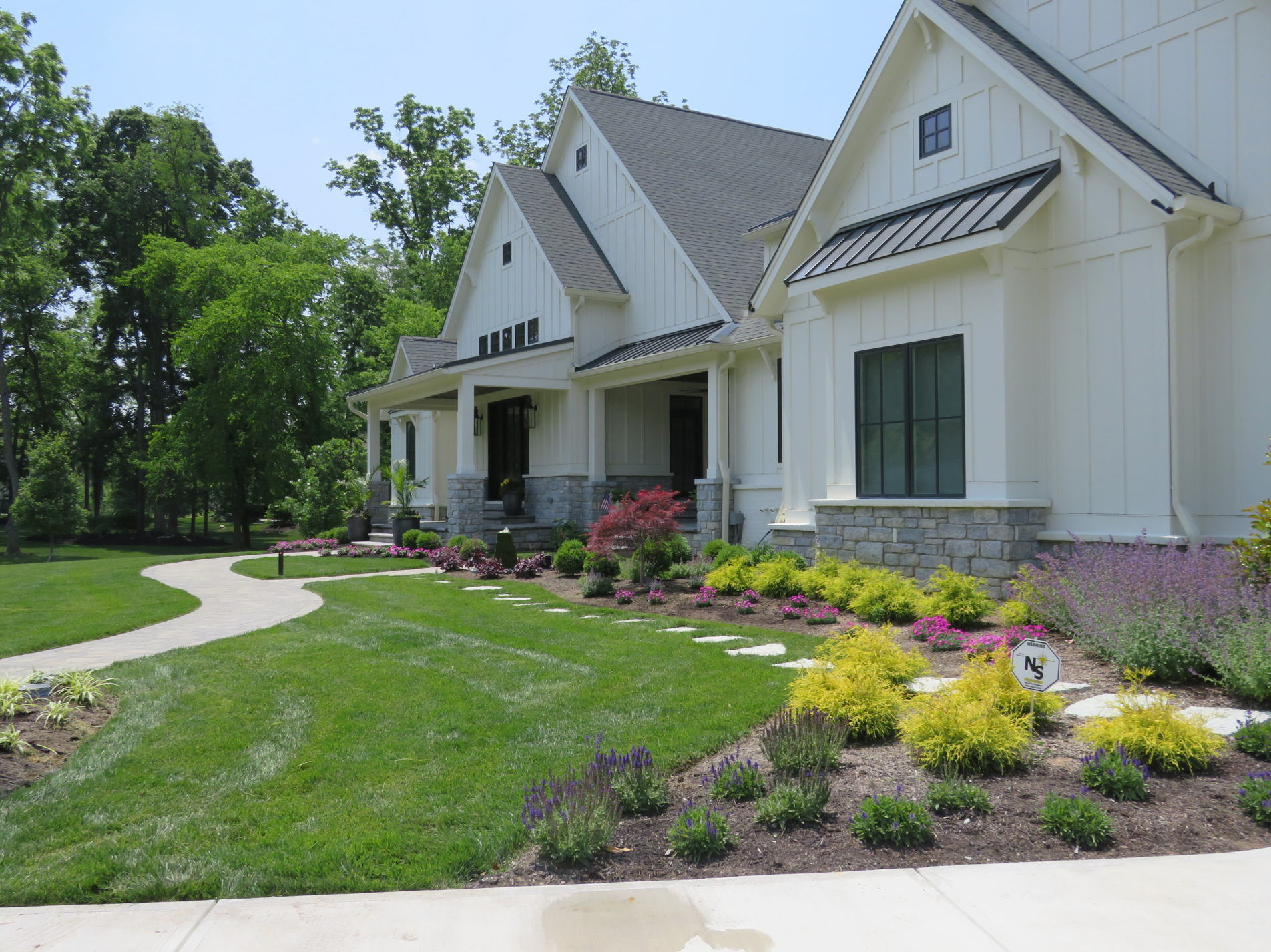 Weatheredge Limestone Ledgerock Thin Veneer - Tumbled - Flats
