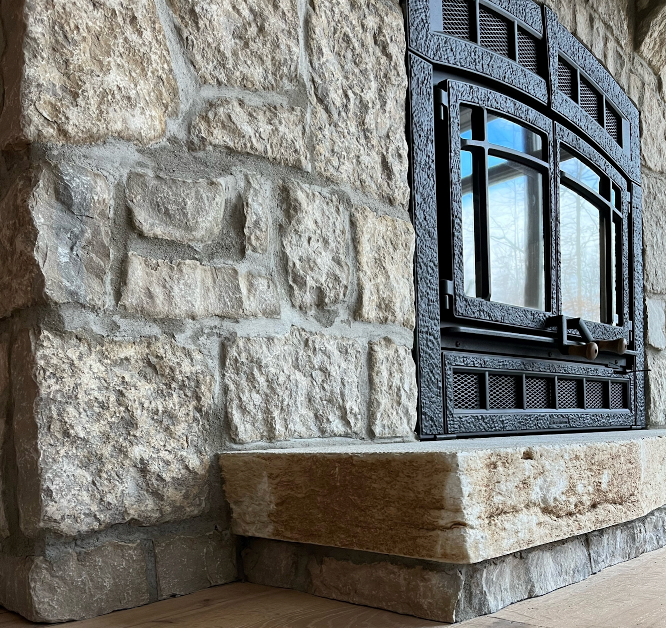Stone Slabs - Weatheredge Limestone
