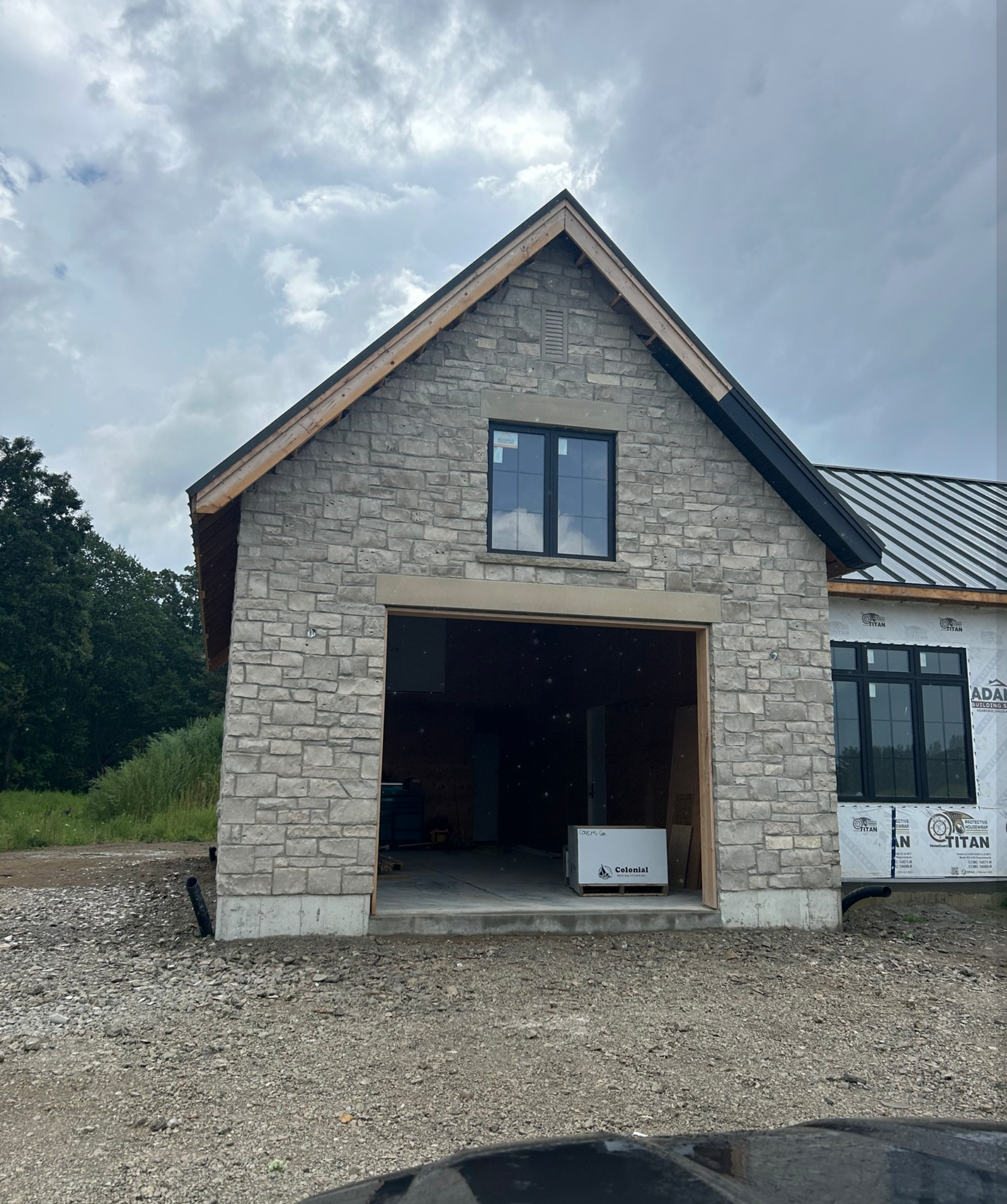 Guelph Buff Tan Limestone - Thin Veneer - Flats