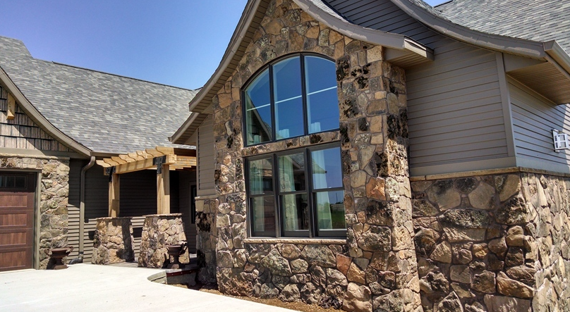 Earth Tone Sandstone Thin Veneer - Old Durham Moss & Leiken - naturalstoneandbrickdepot-com