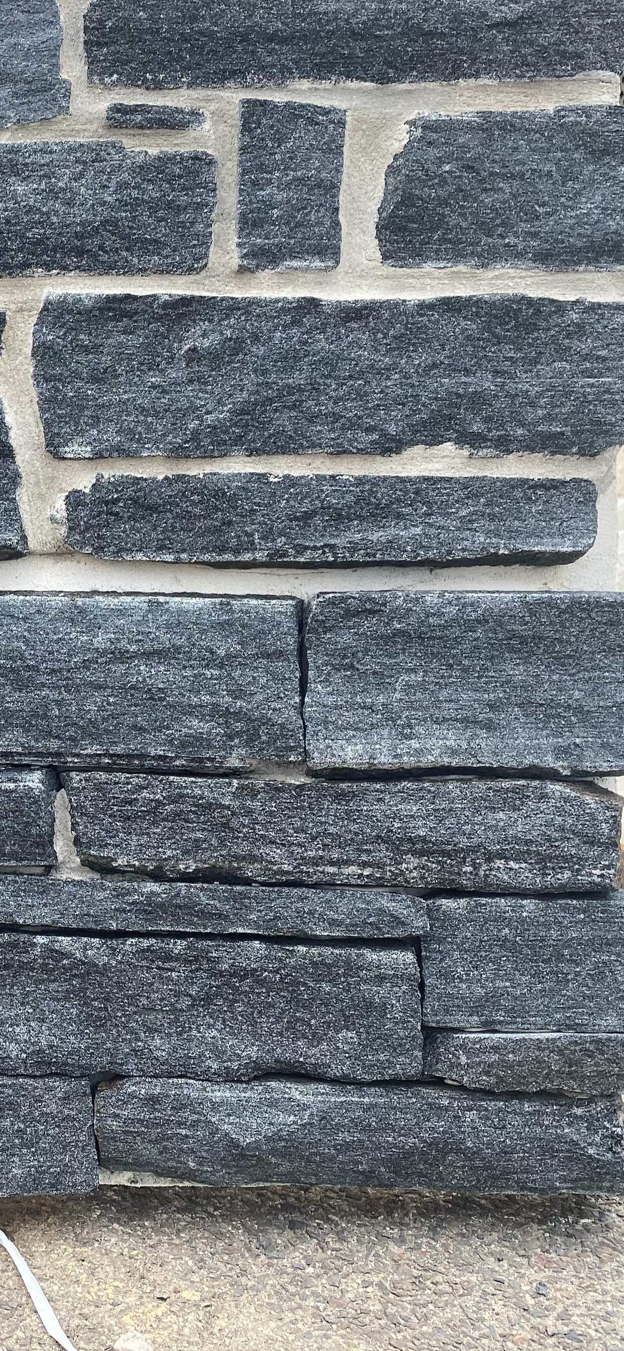 Ledgerock noir de minuit – Placage de pierre mince – Flats