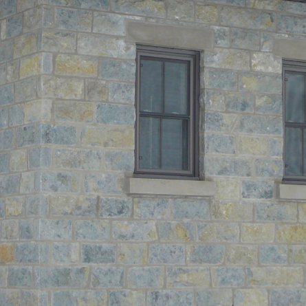 Weatheredge Limestone Bed Face - Thin Veneer Drystack - 7 3/4" Sawn Height Sawn Ends with Random Lengths - Flats