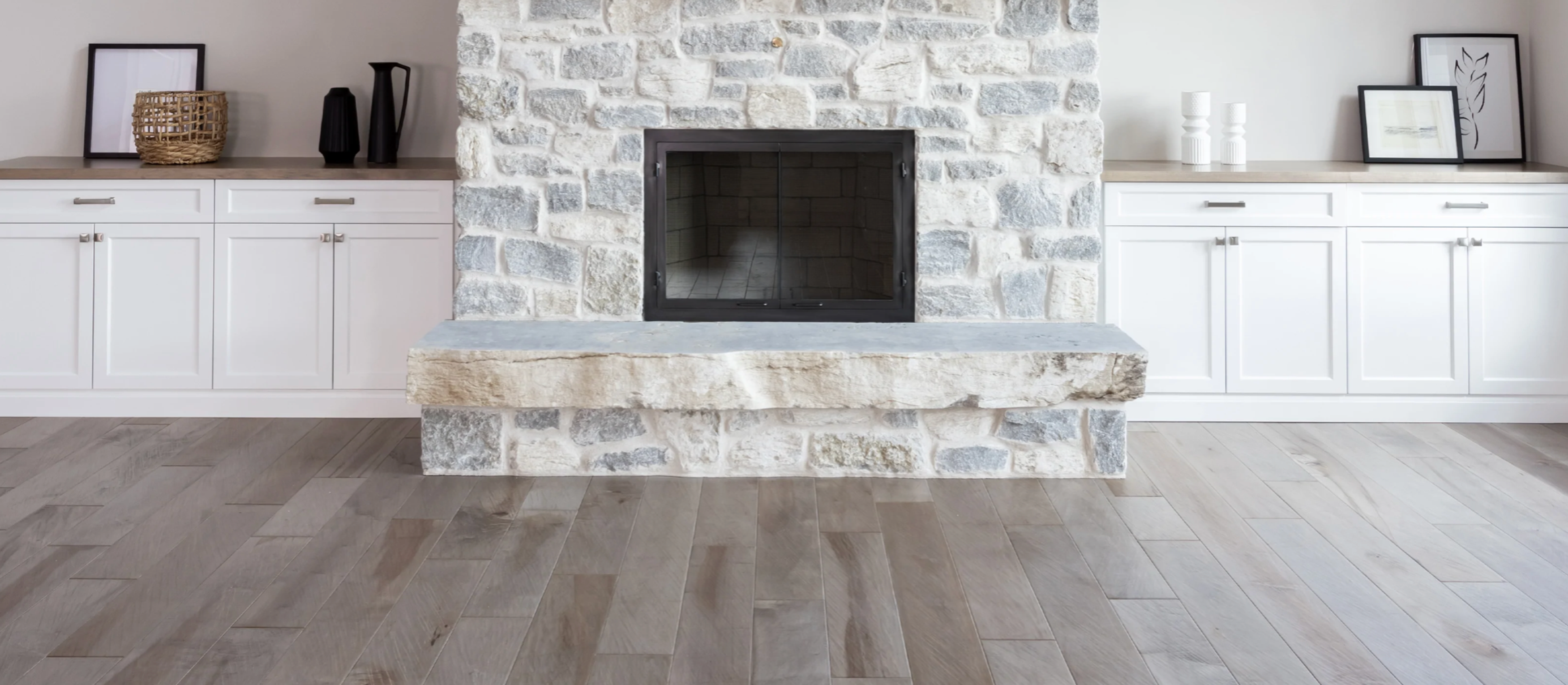 Stone Slabs - Weatheredge Limestone