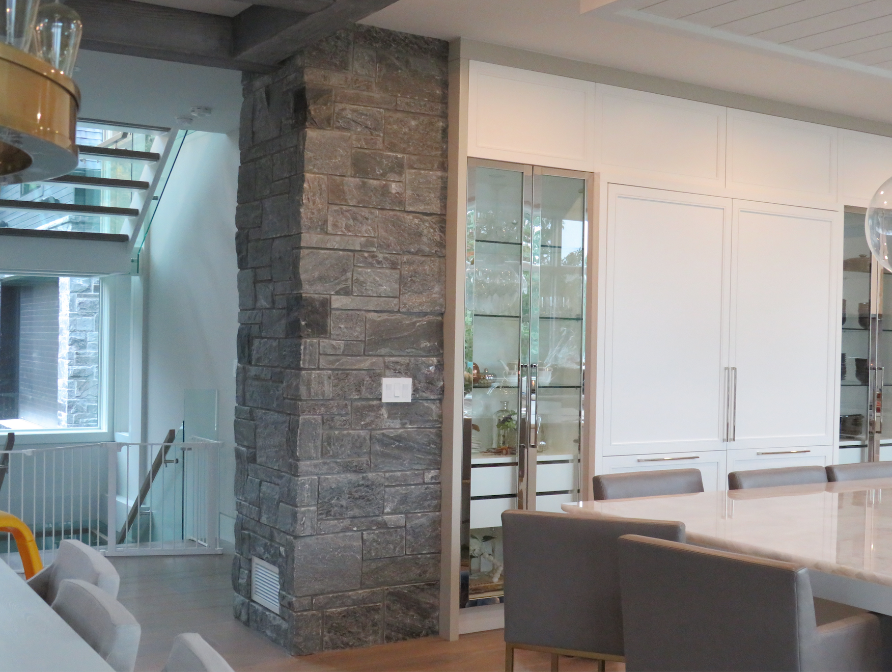 Elite Blue Granite Thin Veneer - Split Face Sawn Height - Corners