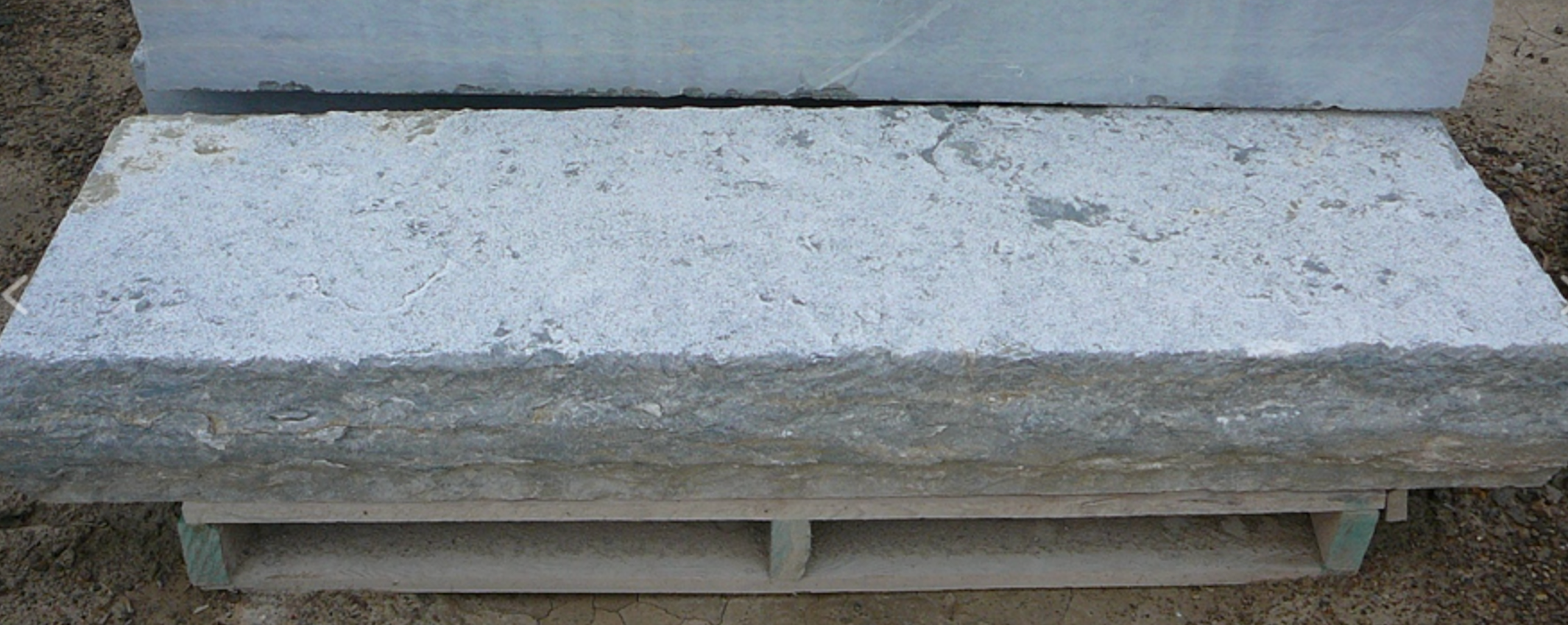 Stone Slabs - Weatheredge Limestone