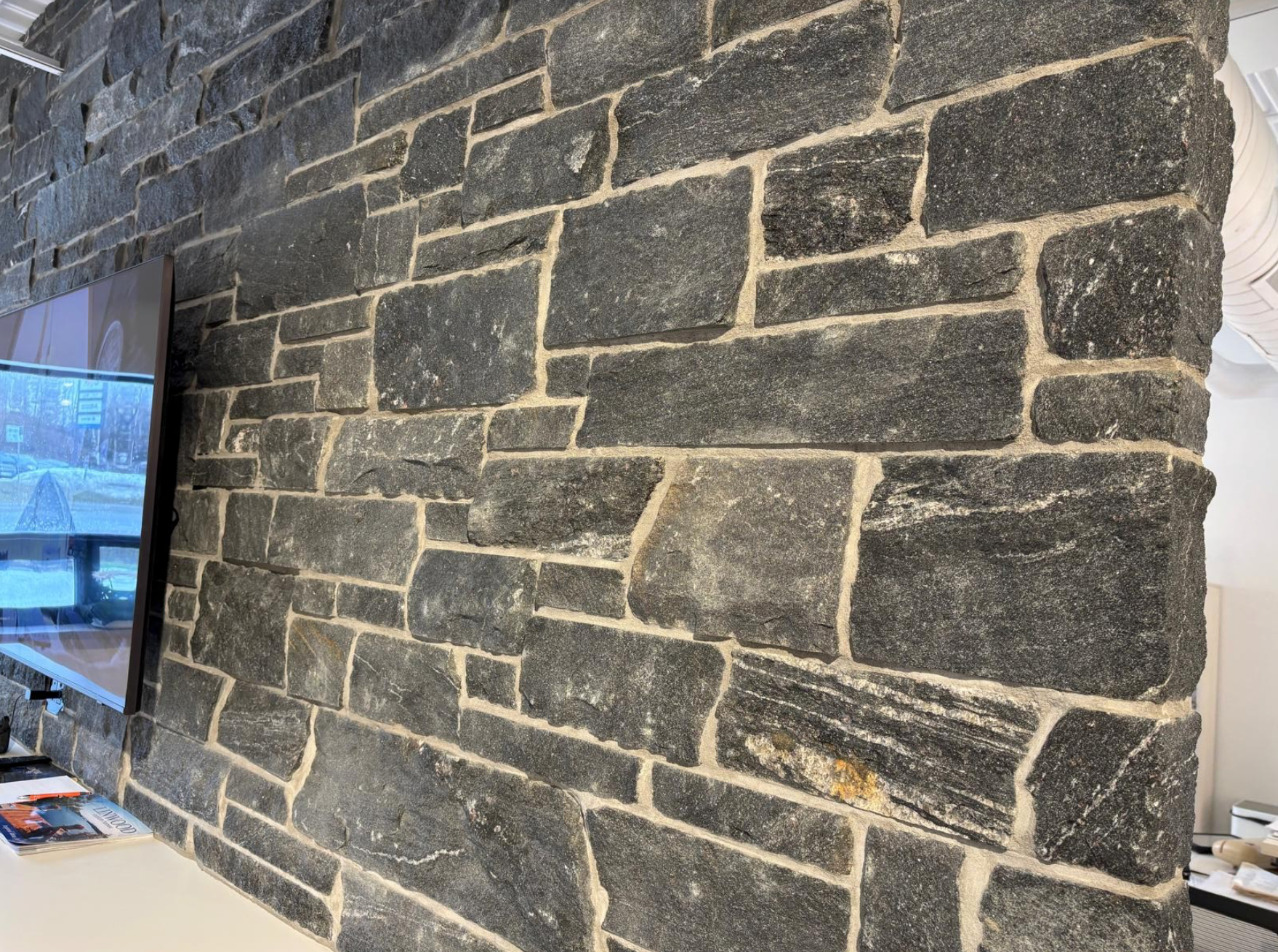 Midnight Black Sawn Height - Thin Stone Veneer - Flats