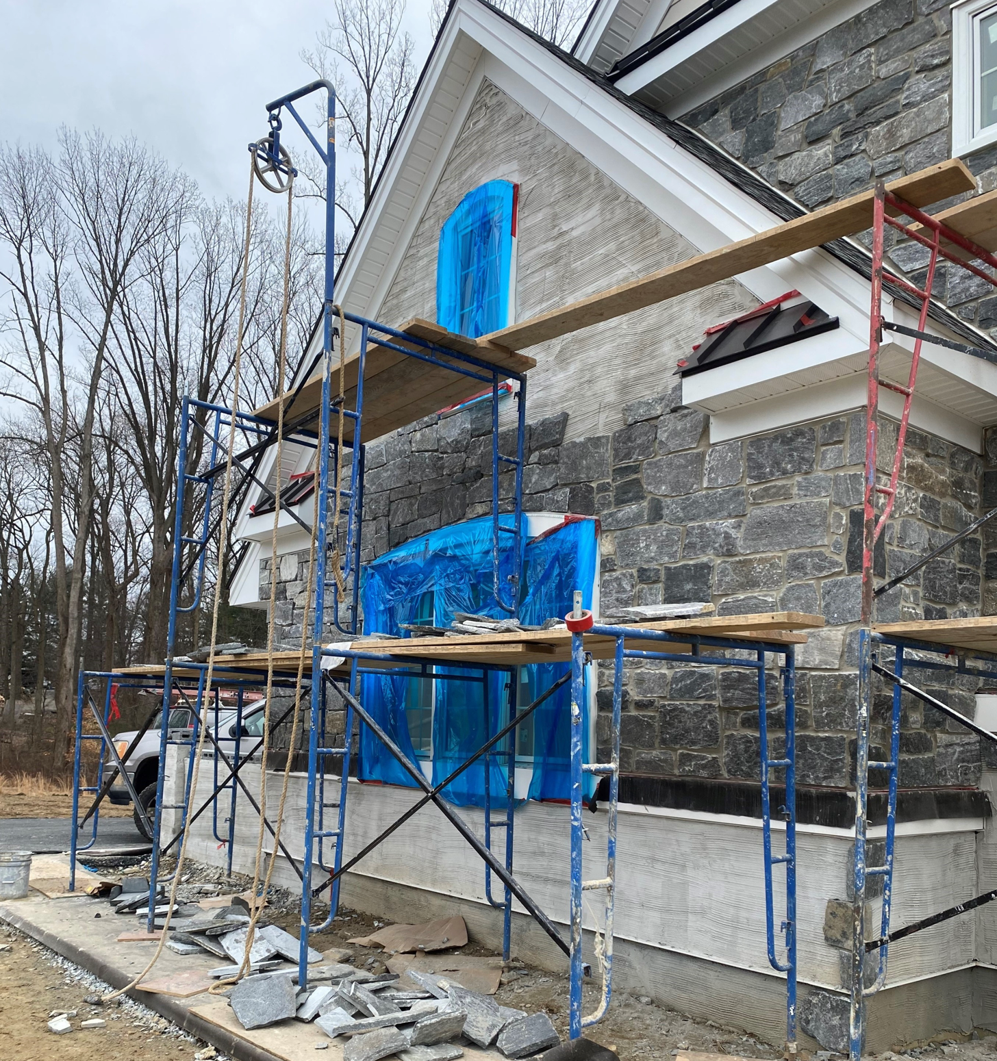 Cheltenham Blend Squares and Rectangles  - Thin Stone Veneer - Corners