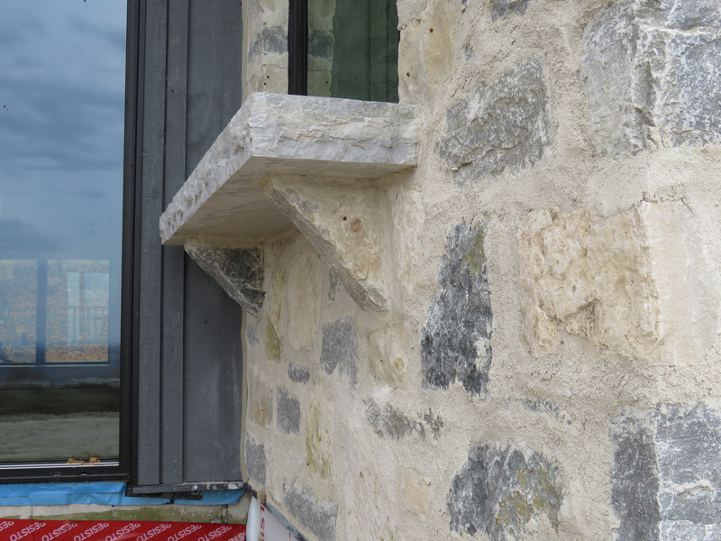 Creemore Estate Blend - Weatheredge Limestone with Tan Accent - Tumbled - Flats