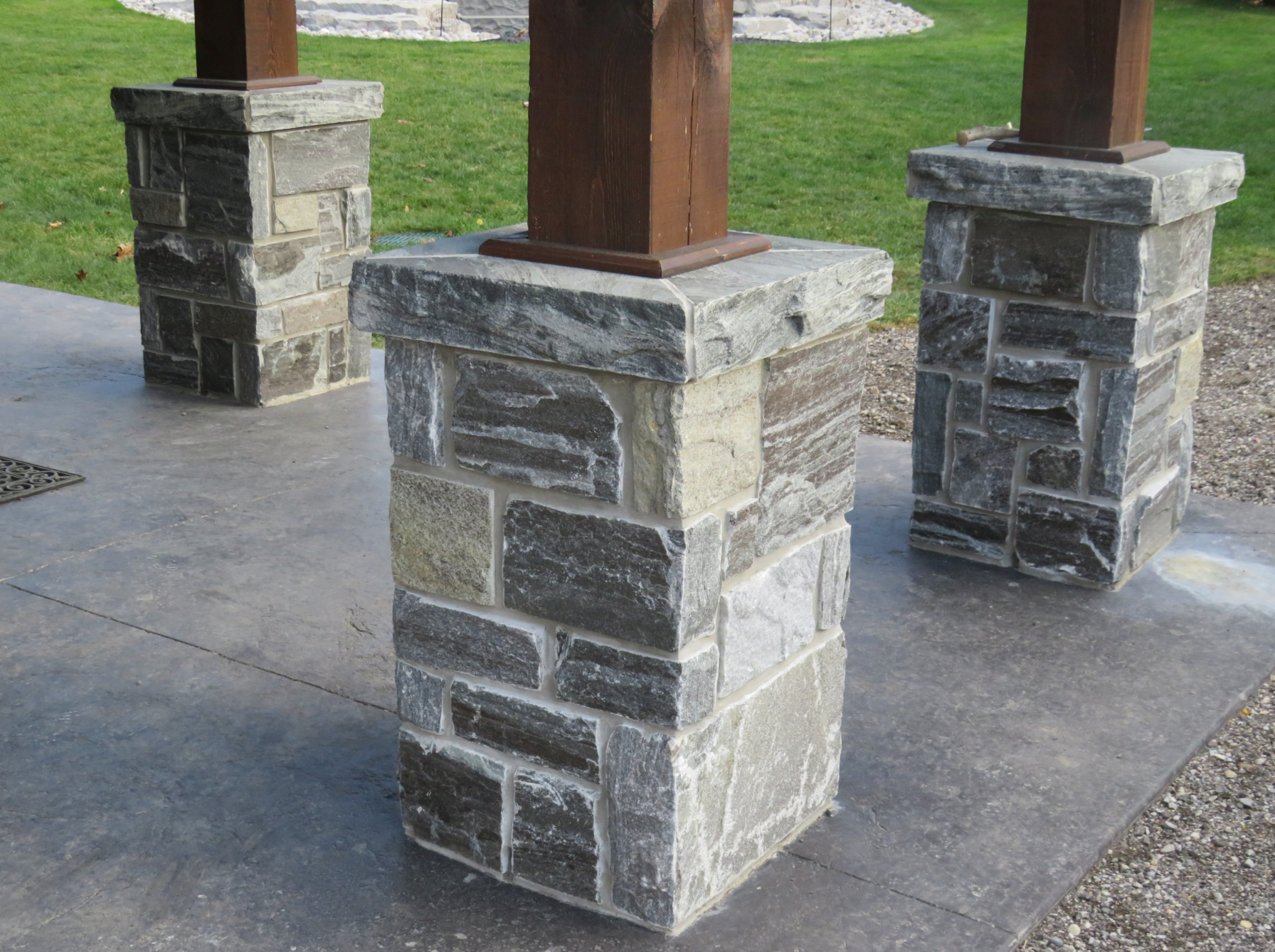 Elite Blue Granite Squared Thin Veneer - Corners