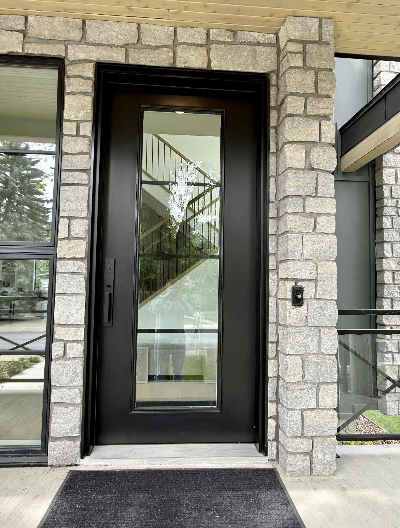 Weatheredge Limestone Ledgerock Thin Veneer - Flats