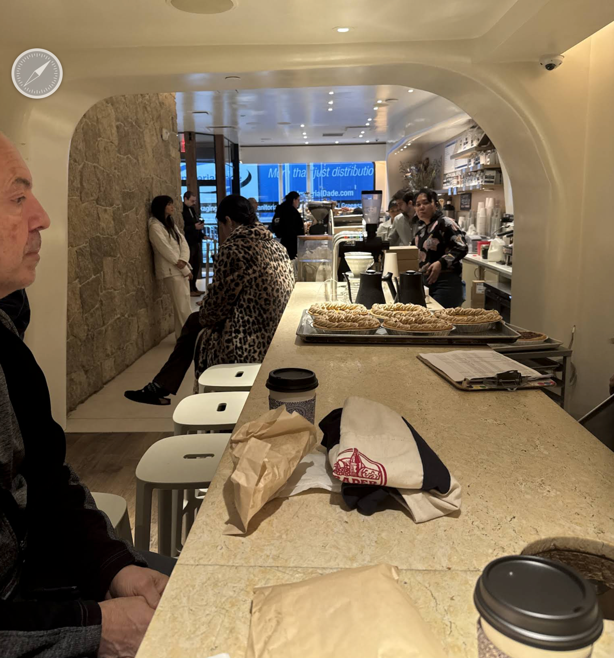 Harvest Gold Limestone - Tumbled Squared Thin Veneer - Corners