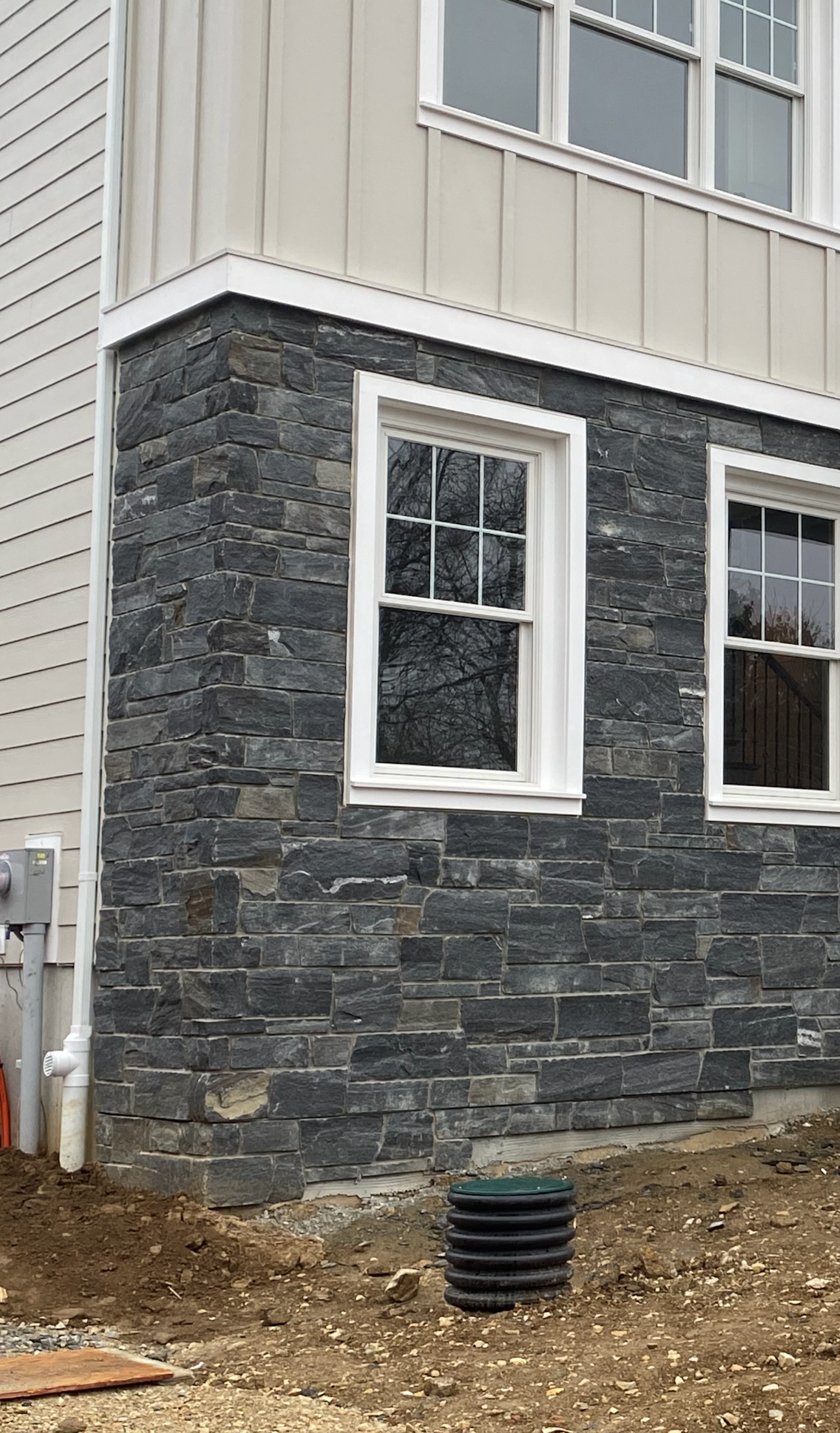 Midnight Black Sawn Height - Thin Stone Veneer - Flats