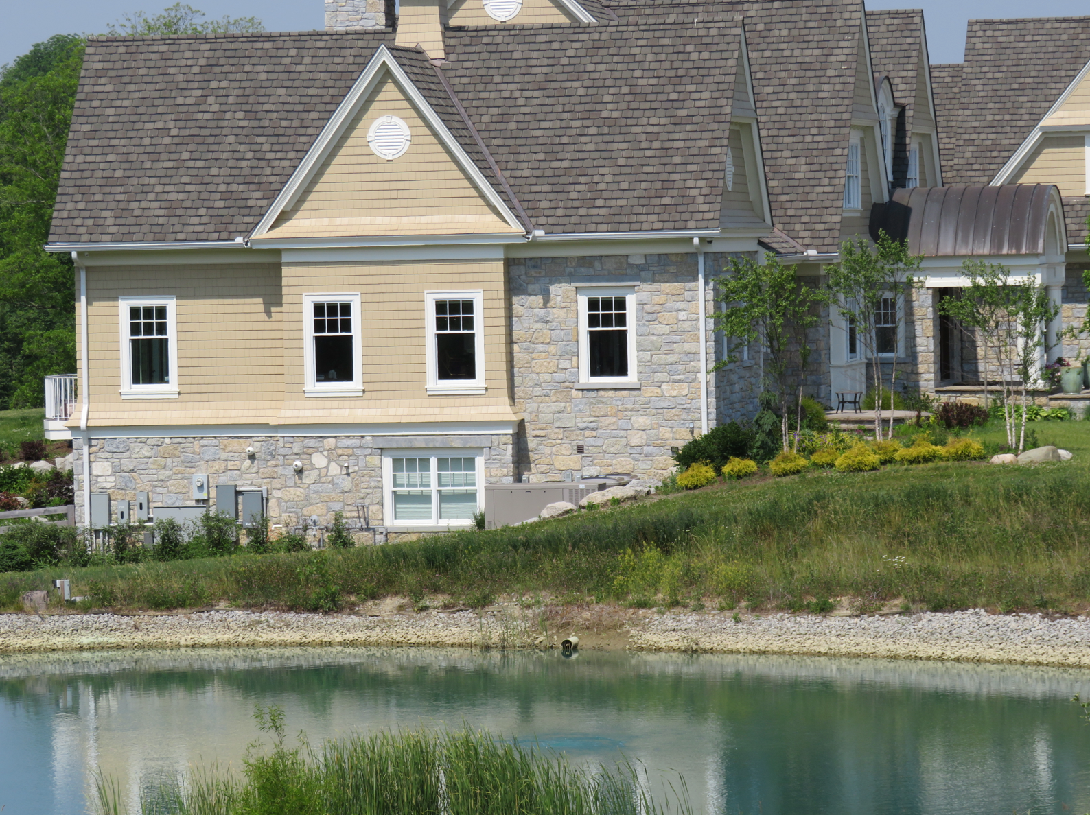 Dayton County Blend - Tumbled Weatheredge and Harvest Gold Limestone - Flats