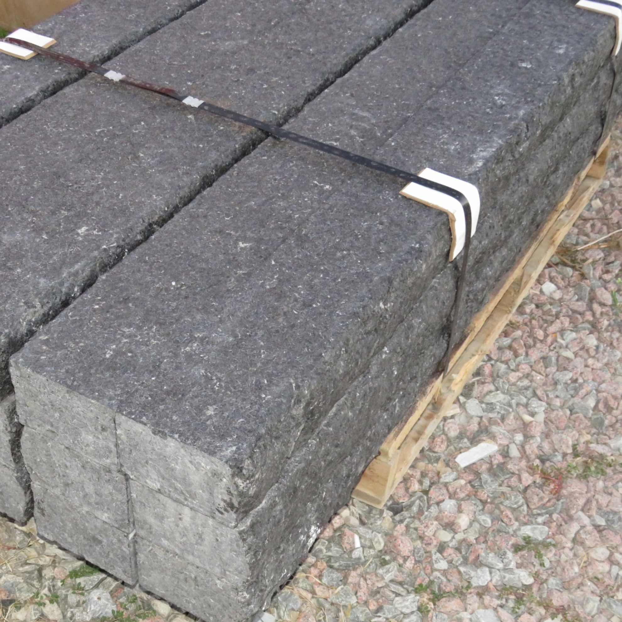 Stone Slabs - Sturgeon River Black Granite