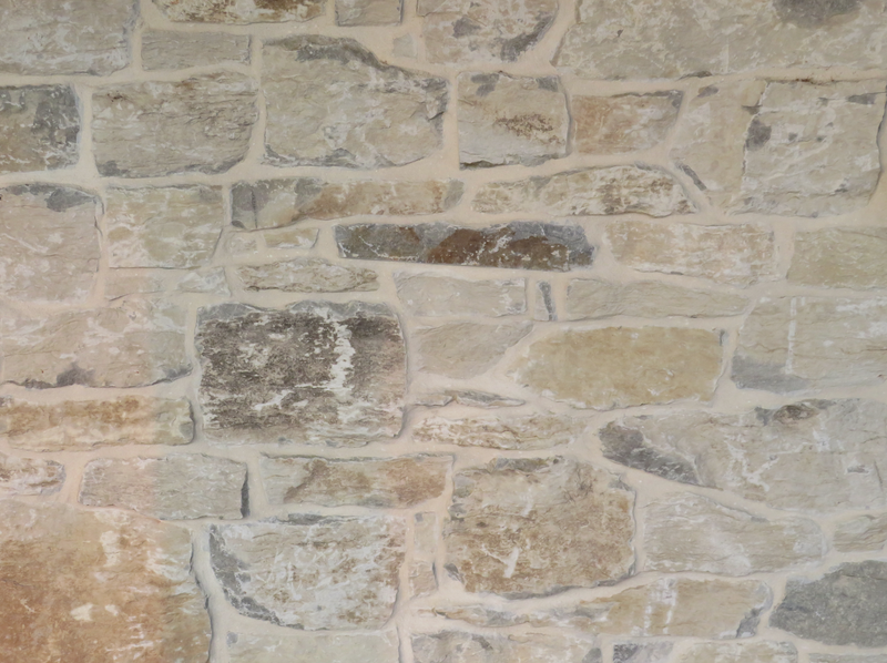 Weatheredge Limestone Weathered Face Ledgerock - Full Bed Building Stone