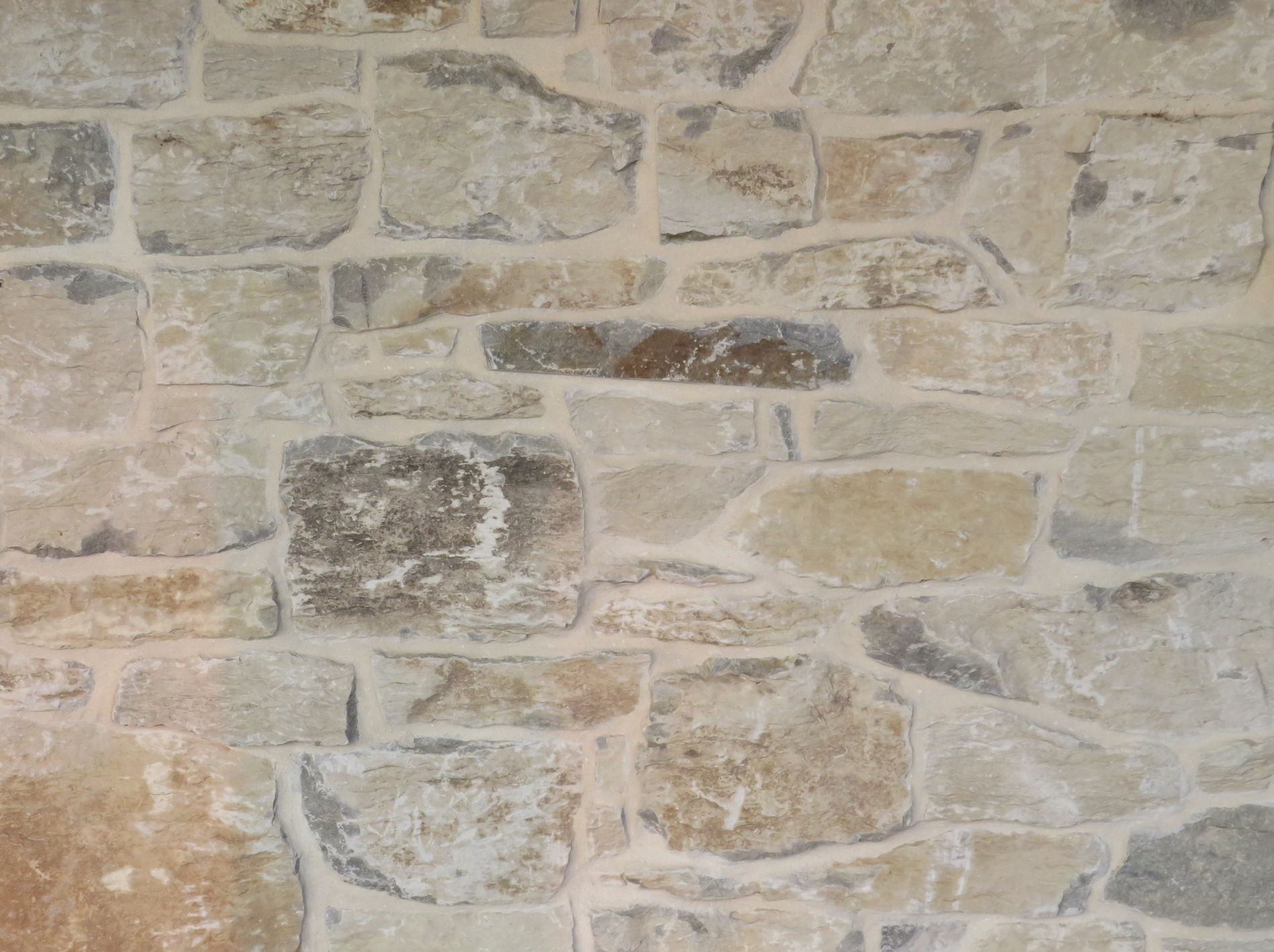 Weatheredge Limestone Weathered Face Ledgerock - Thin Veneer - Corners