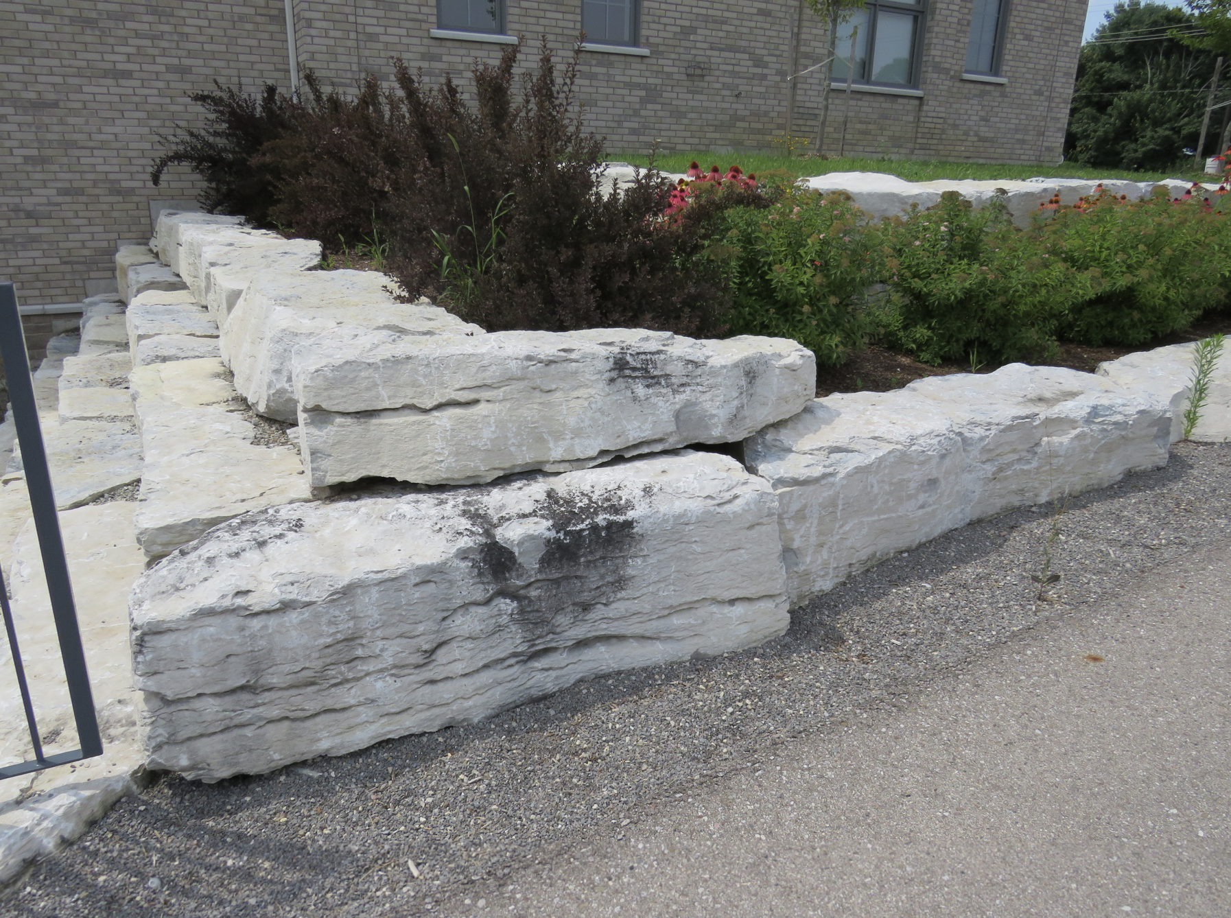 Armour Stone - Weathered Weatheredge Limestone - Extra Large