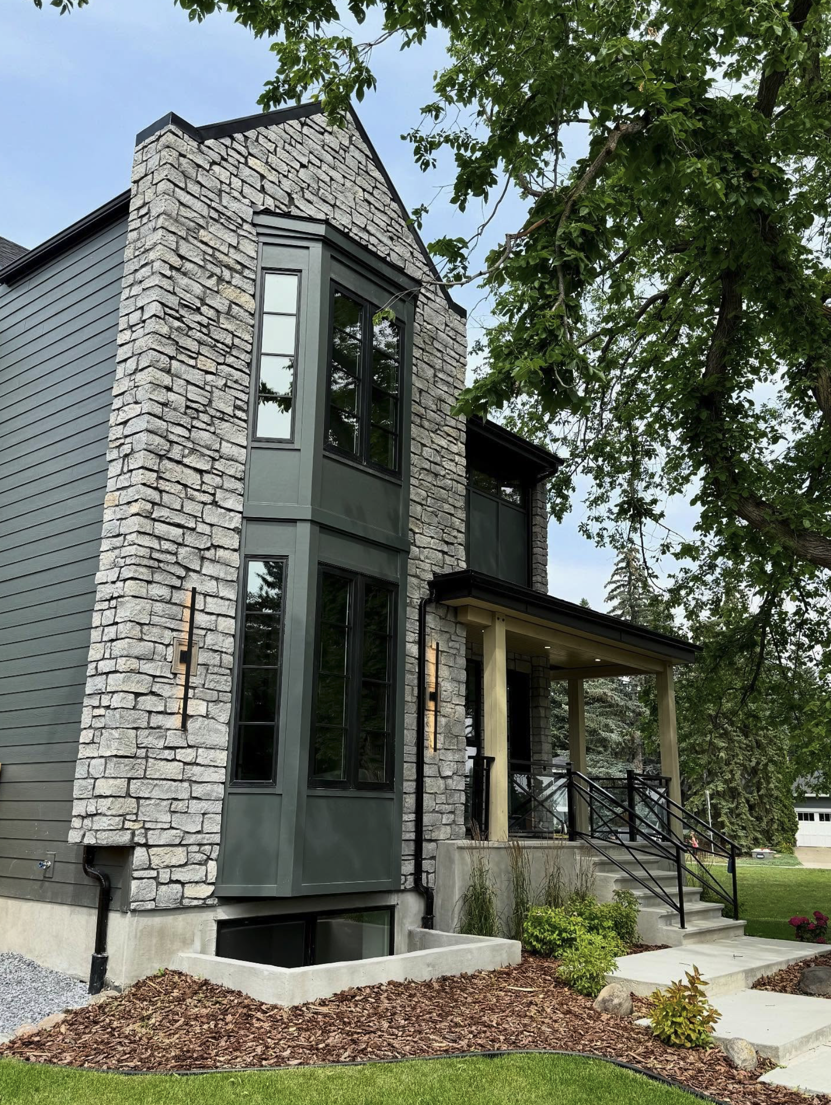 Weatheredge Limestone Ledgerock - Full Bed Building Stone