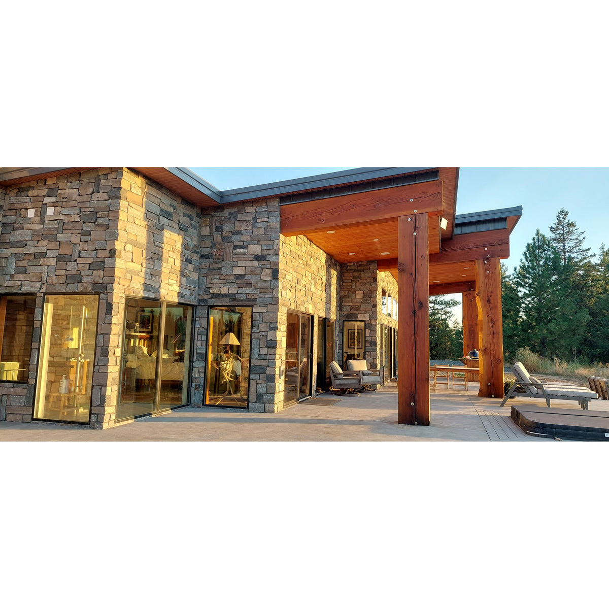 Bear Ridge Estate Ledgerock Blend - Thin Stone Veneer - Corners