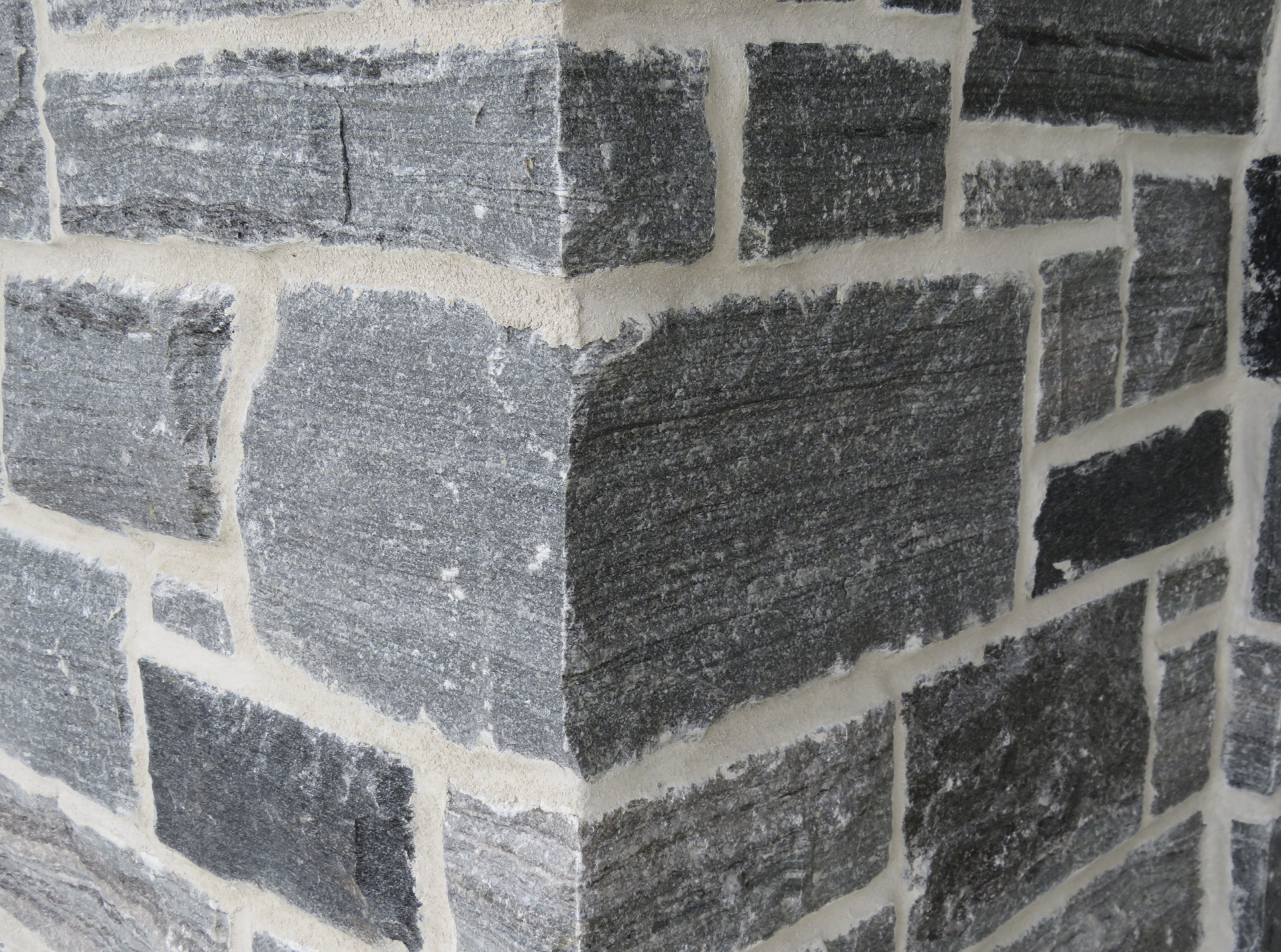 Cheltenham Blend Ledgerock - Thin Stone Veneer - Flats