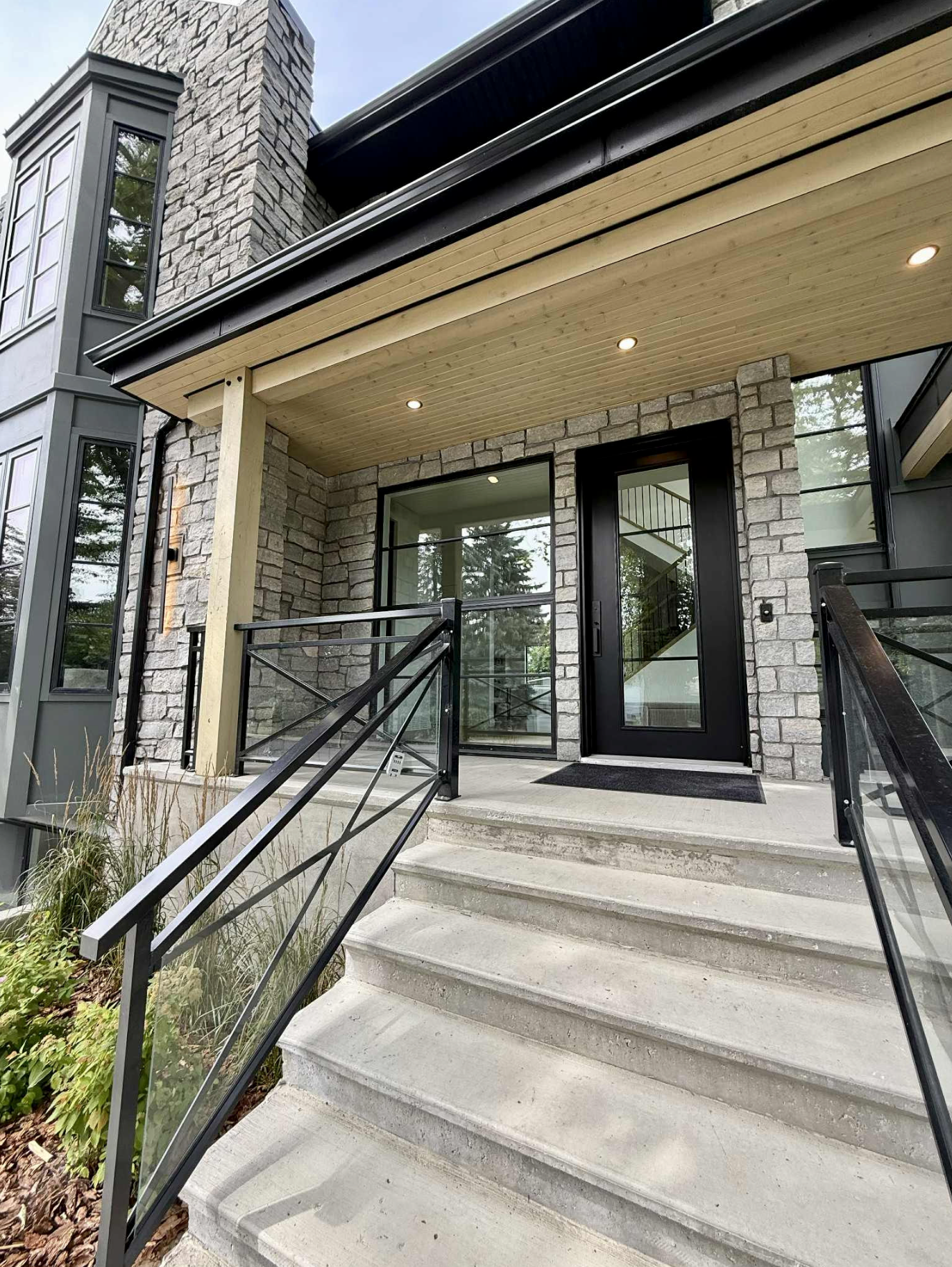 Weatheredge Limestone Ledgerock Thin Veneer - Corners