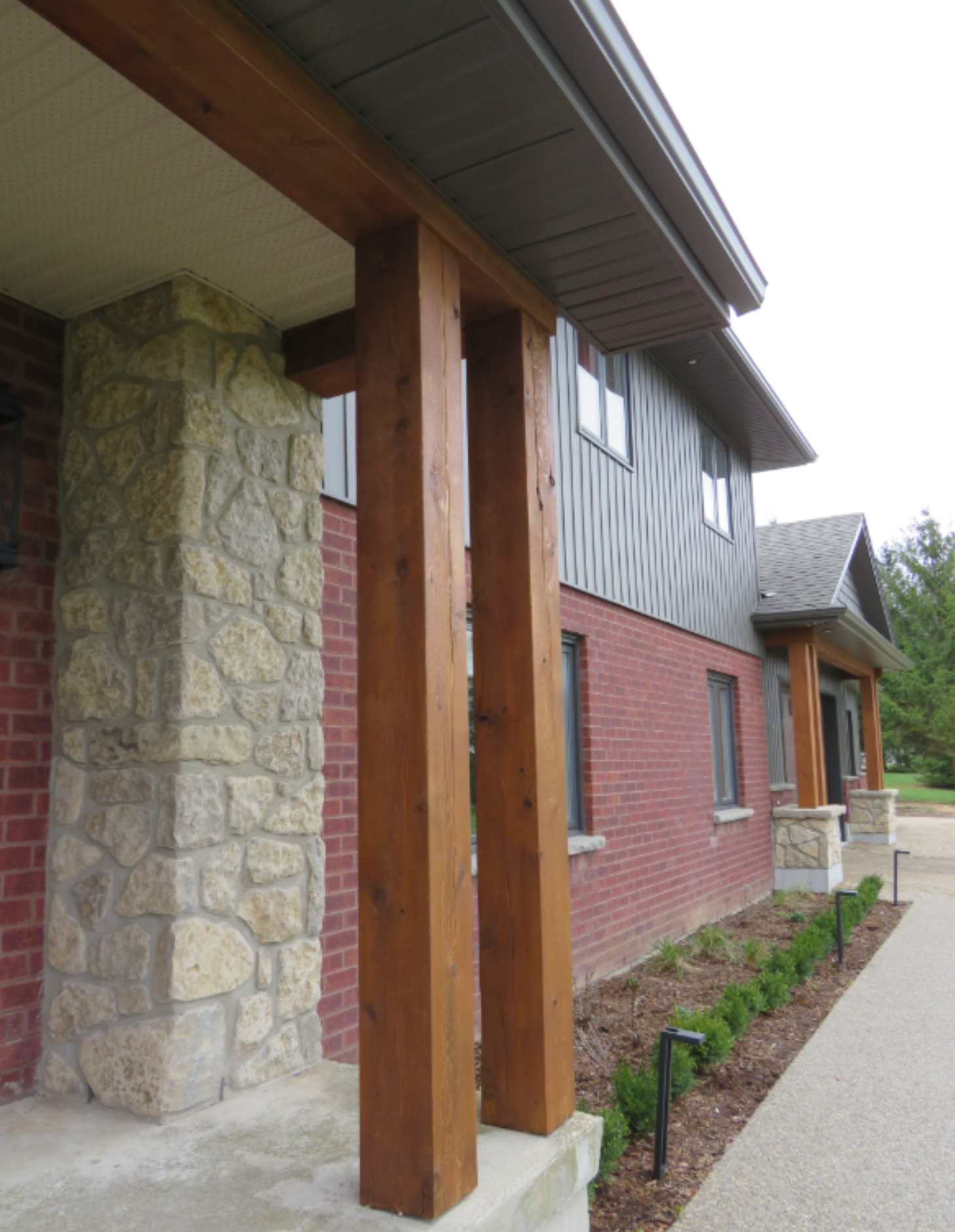 Harvest Gold Limestone Thin Veneer - Tumbled Random - Corners