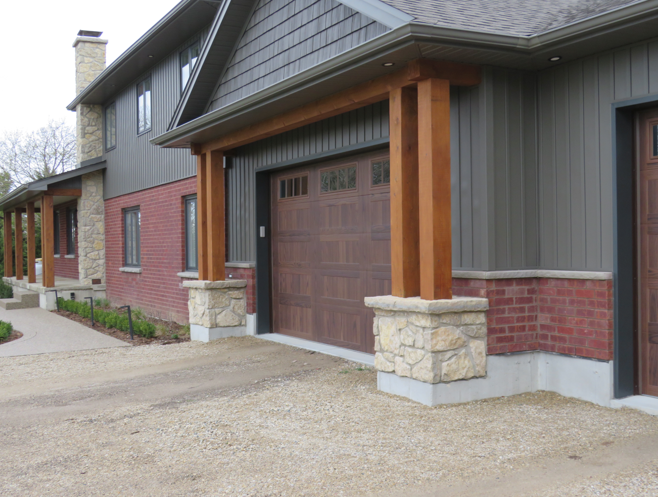 Harvest Gold Limestone Thin Veneer - Tumbled Random - Corners