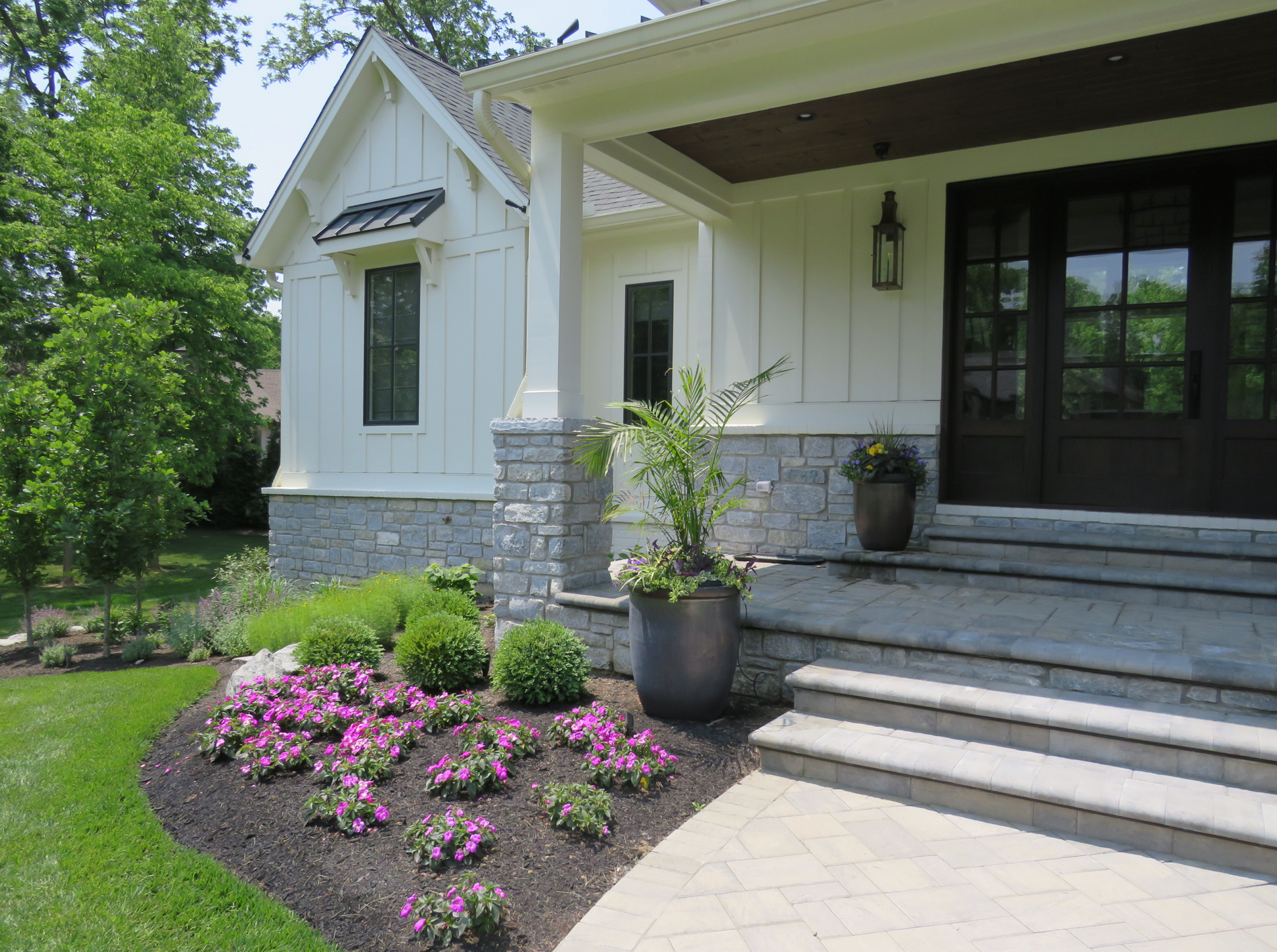 Weatheredge Limestone Ledgerock Thin Veneer - Tumbled - Flats