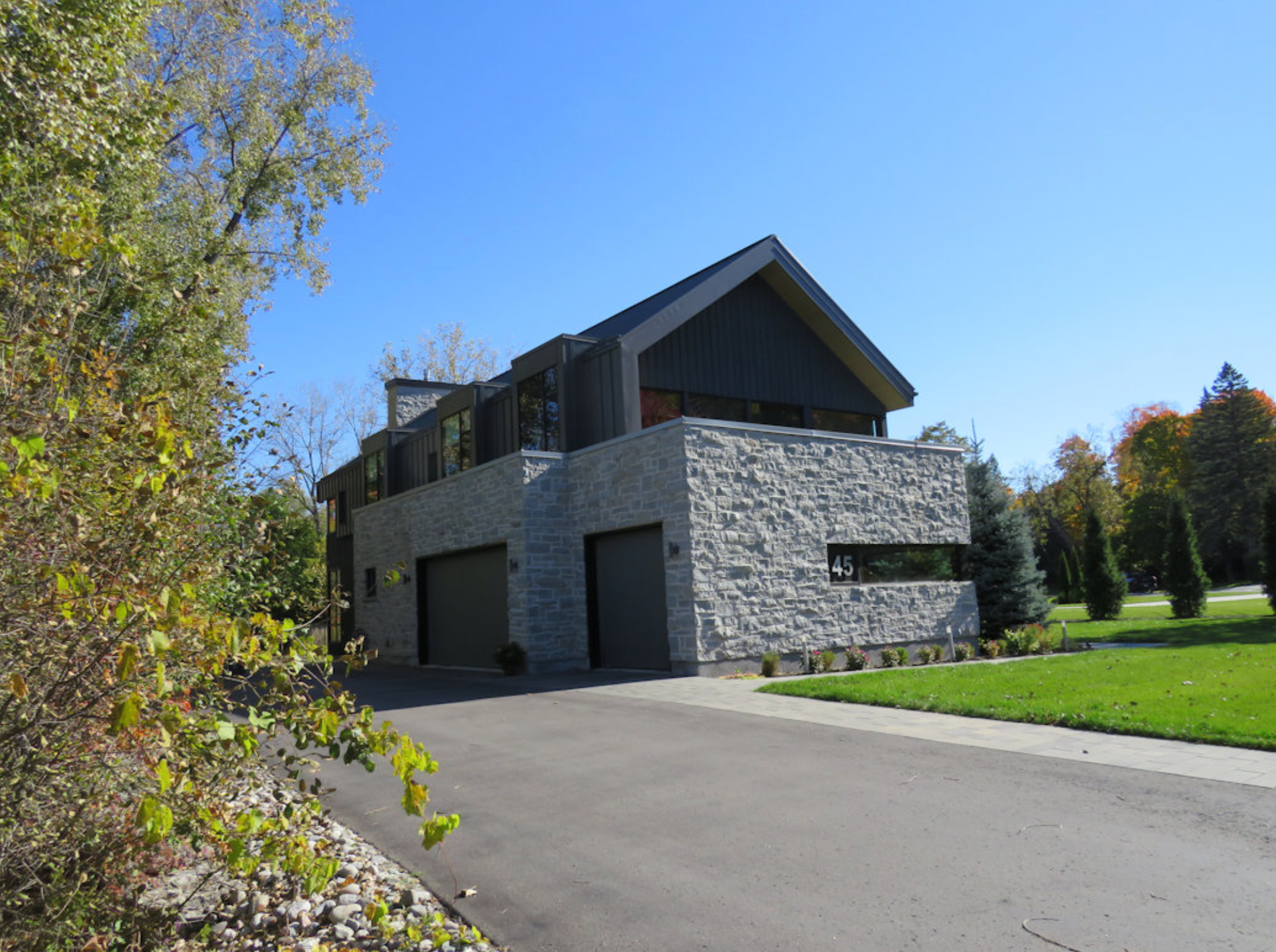 Weatheredge Limestone Ledgerock - Full Bed Building Stone