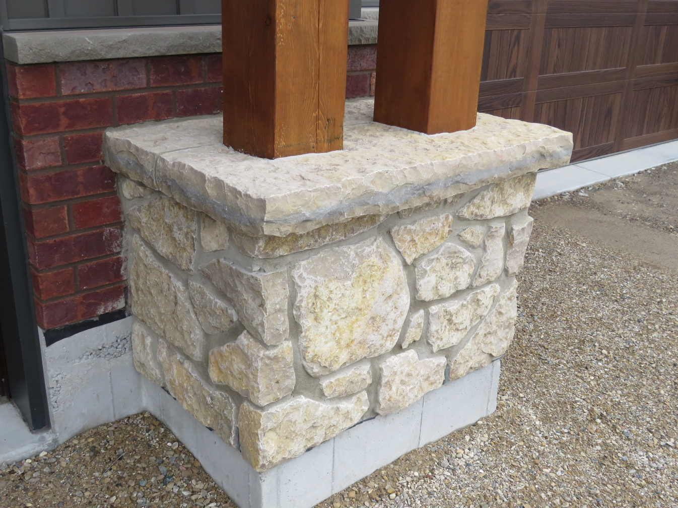 Harvest Gold Limestone Thin Veneer - Tumbled Random - Corners