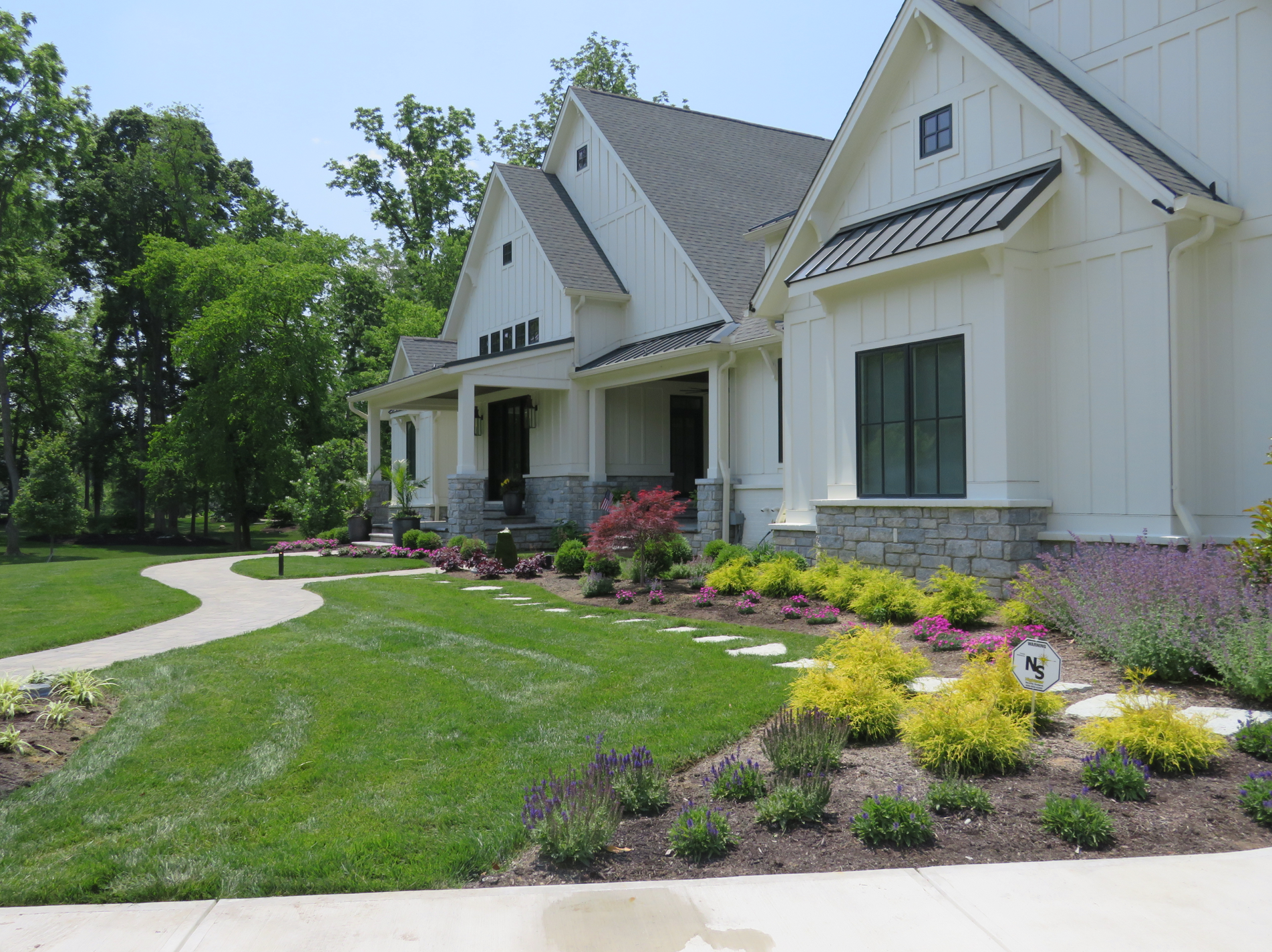 Weatheredge Limestone Ledgerock Thin Veneer - Tumbled - Corners