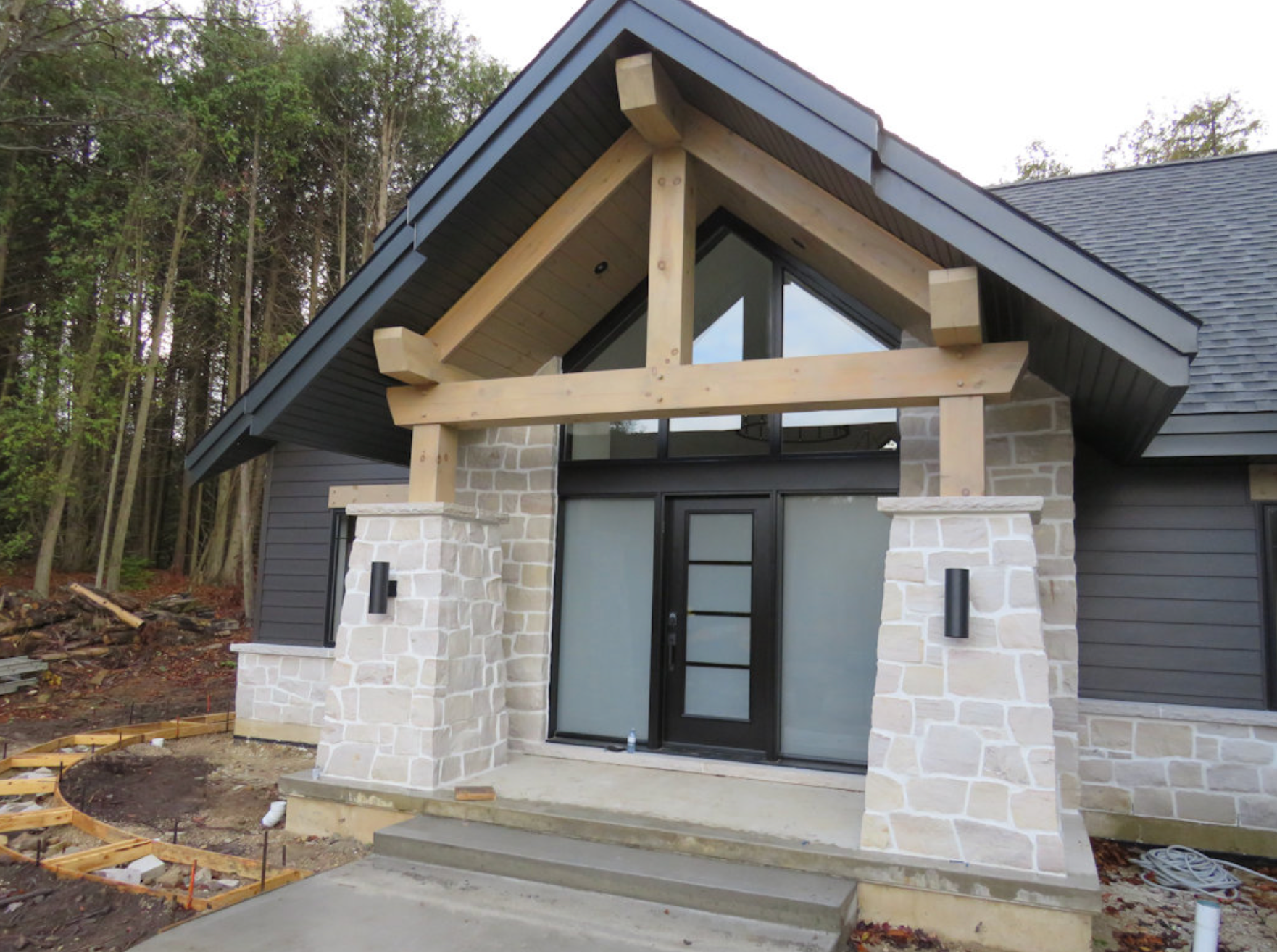 White Sandstone - Guillotined Squares & Recs - Thin Stone Veneer - Corners