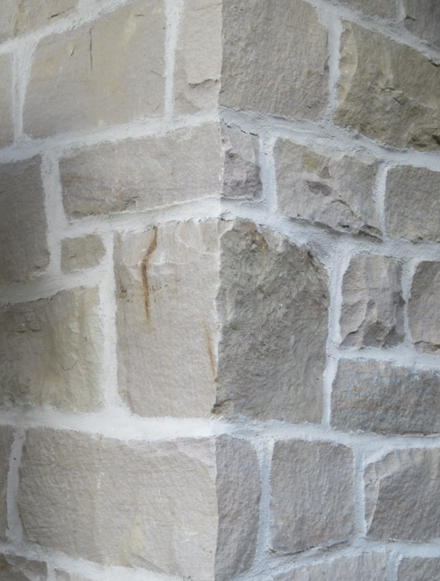 White Sandstone - Guillotined Squares & Recs - Thin Stone Veneer - Corners