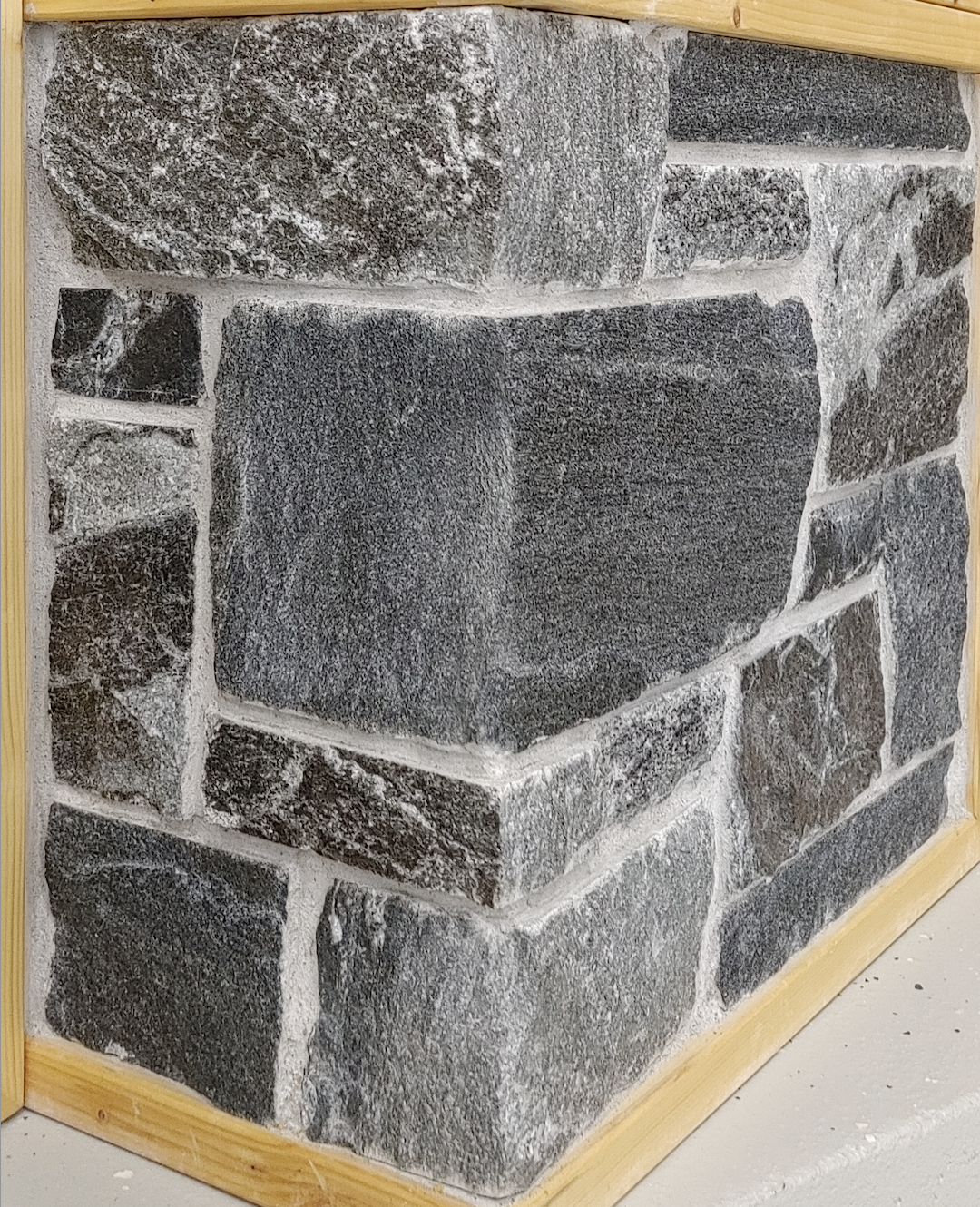 Cheltenham Blend Sawn Height - Thin Stone Veneer - Flats
