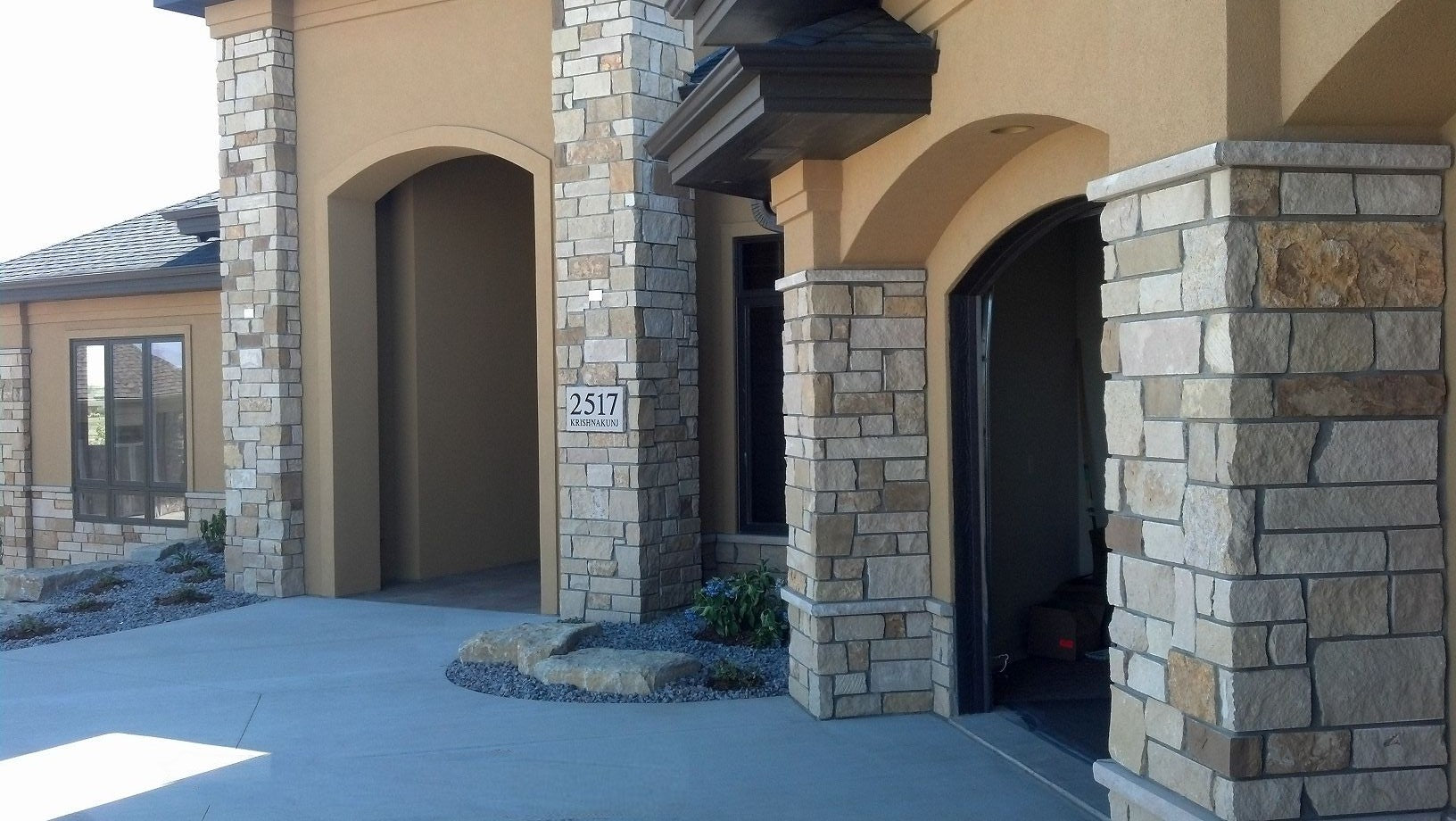 Earth Tone Sandstone Thin Veneer Blend - Jarvis Sawn Height Drystack - naturalstoneandbrickdepot-com