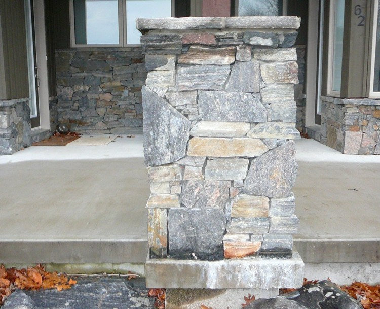 Muskoka Bay Black Granite Blend with Brown Rock Accent - Full Bed Building Stone
